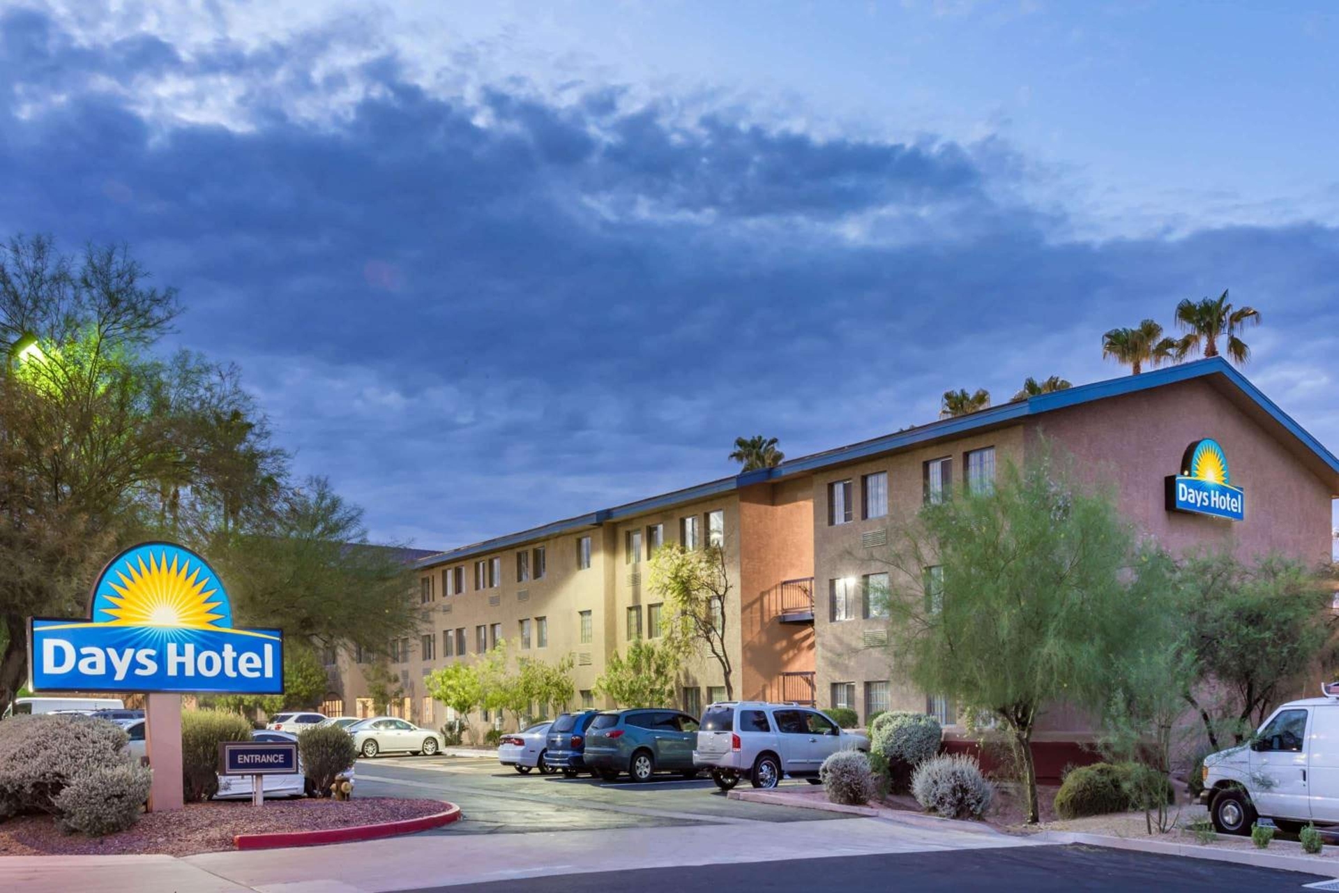 Days Inn & Suites by Wyndham Mesa Near Phoenix, Mesa