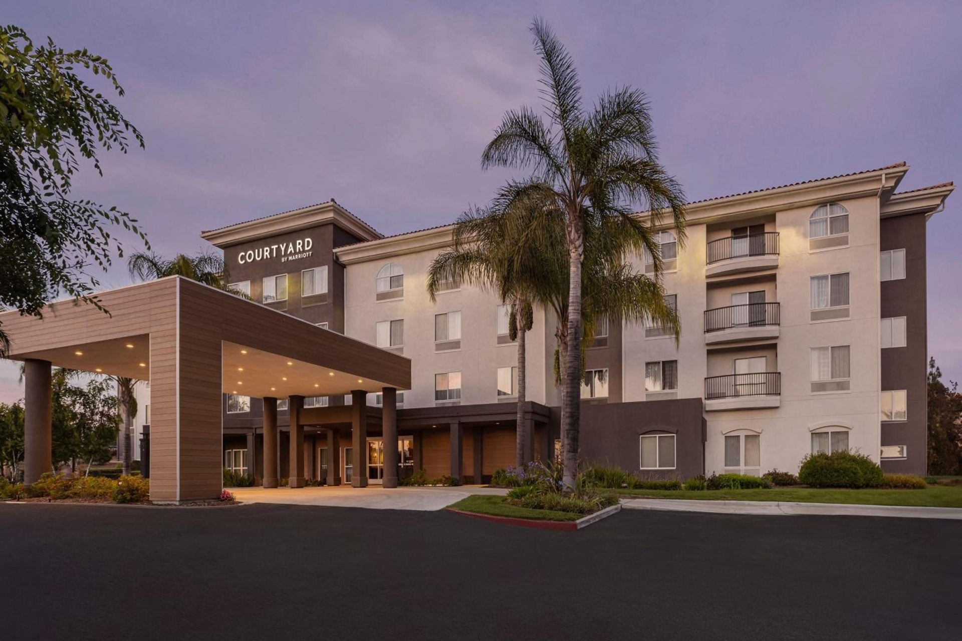 Courtyard Ventura Simi Valley, Simi Valley