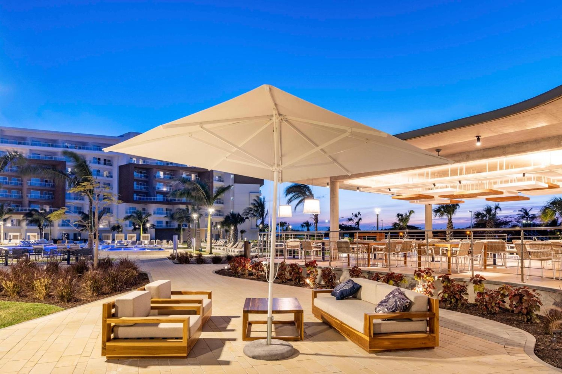 Foto de Embassy Suites By Hilton Aruba Beach Resort