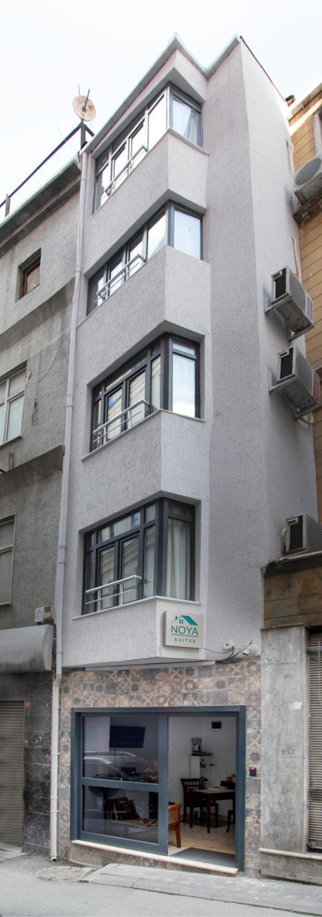 Noya Suites