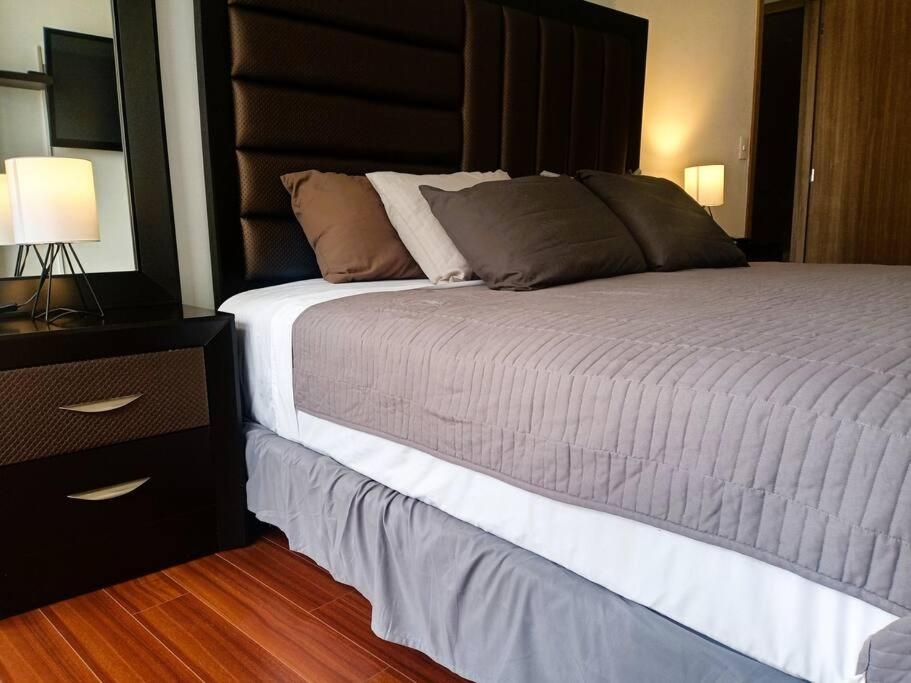 Foto de High-Rise Reforma Apartment , 2BDR, 2BATH,