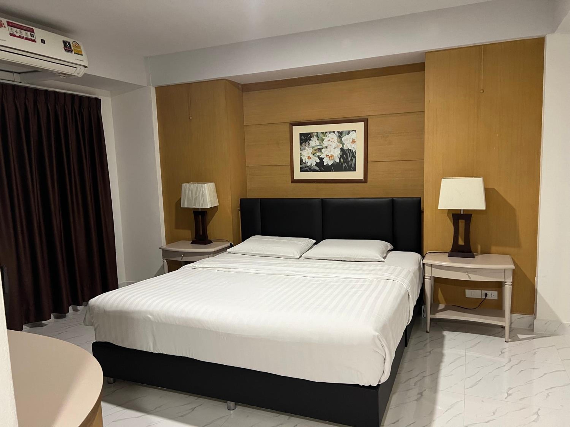 Foto de Mall Suites Hotel