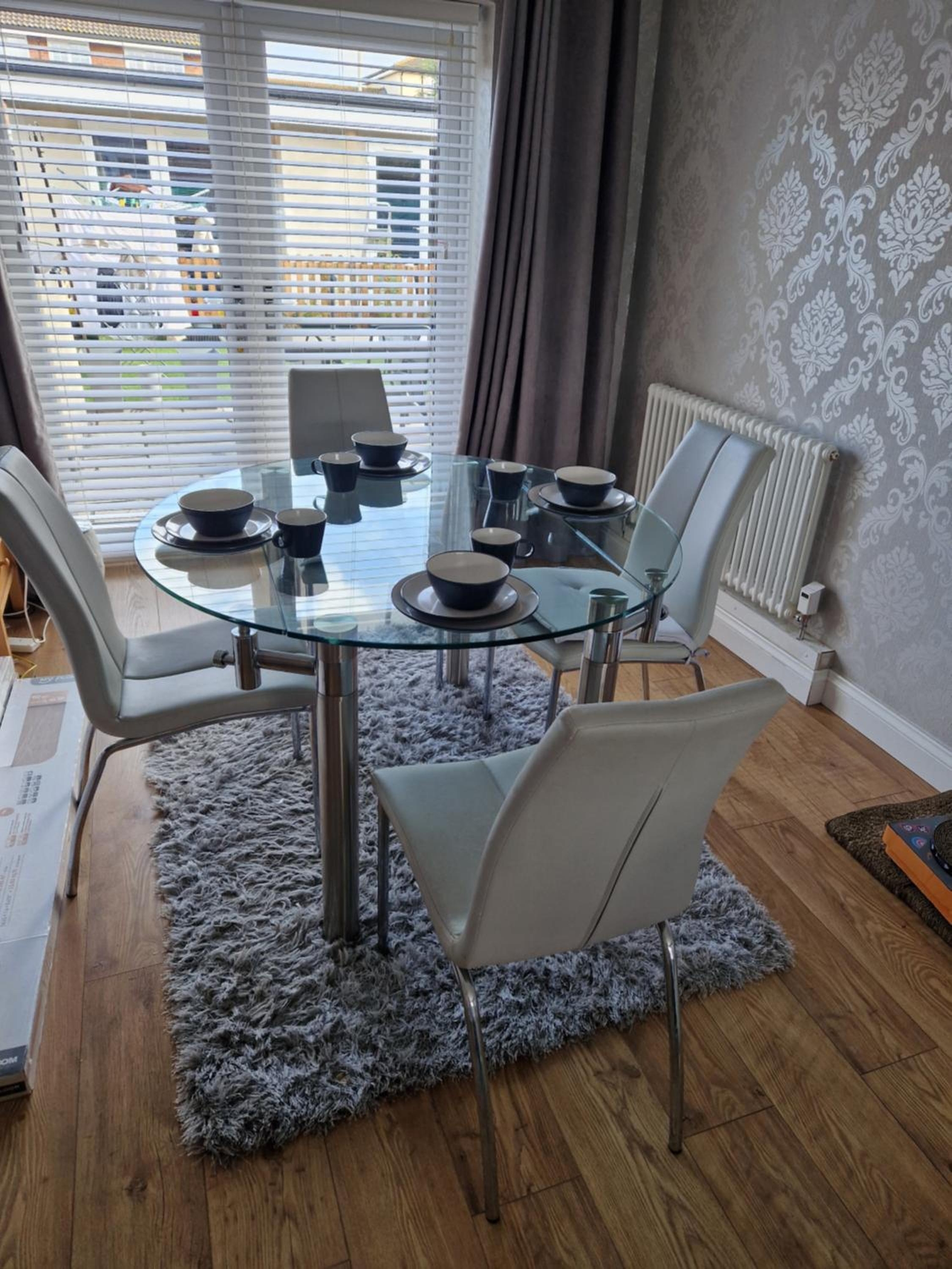 Luxury on a Budget Chelmsford - B&B ROOM in a quiet family home, Chelmsford