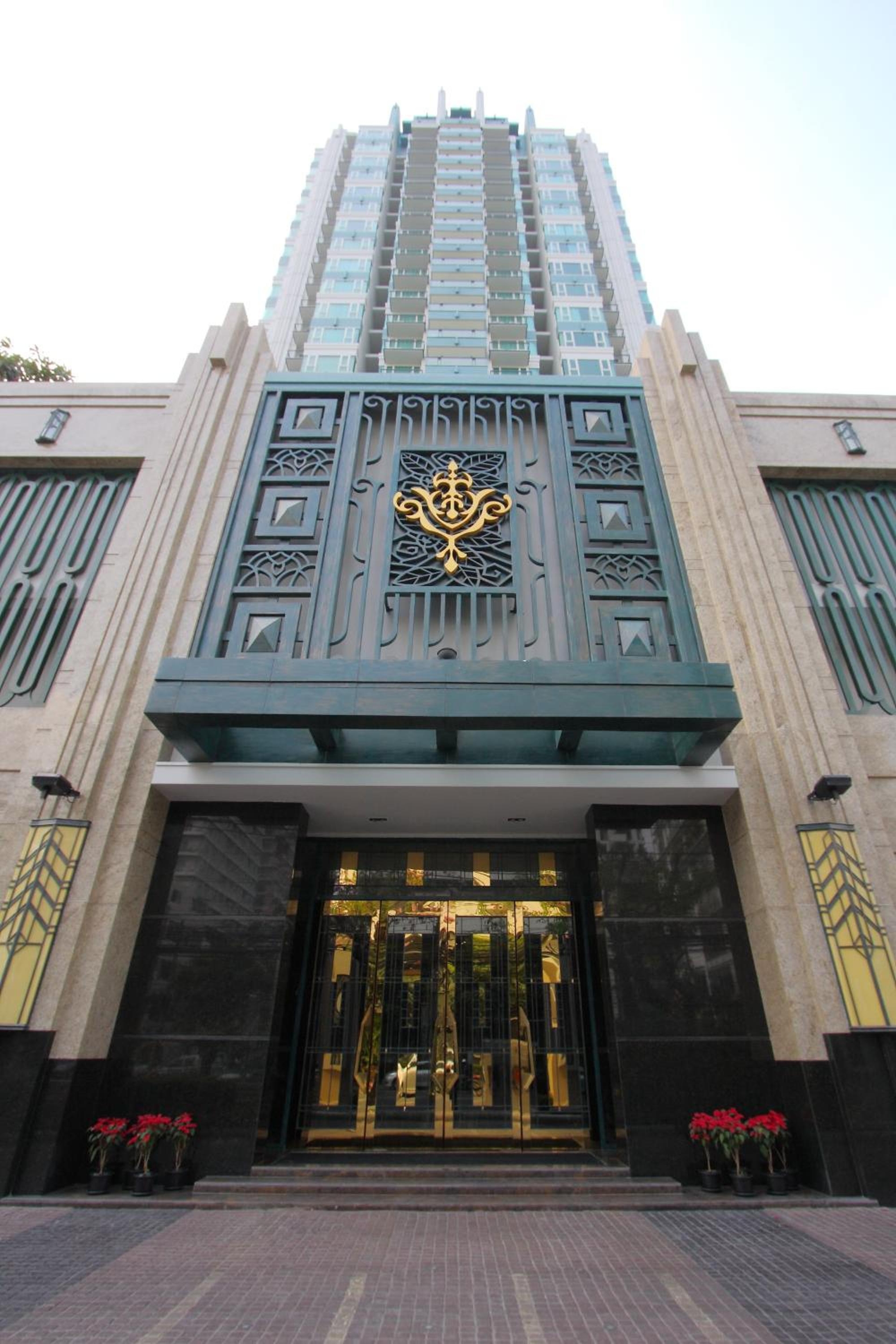 Ivy Thonglor 55
