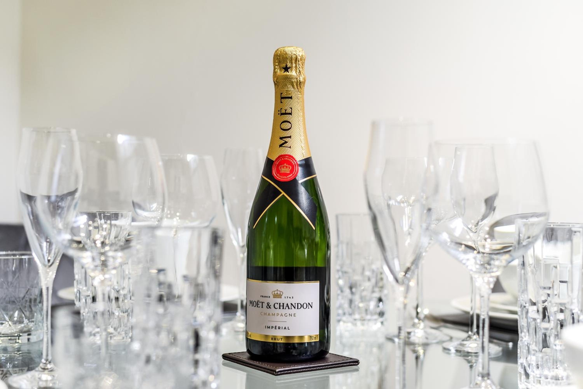 Avari Apartments - Hatton Collection, London