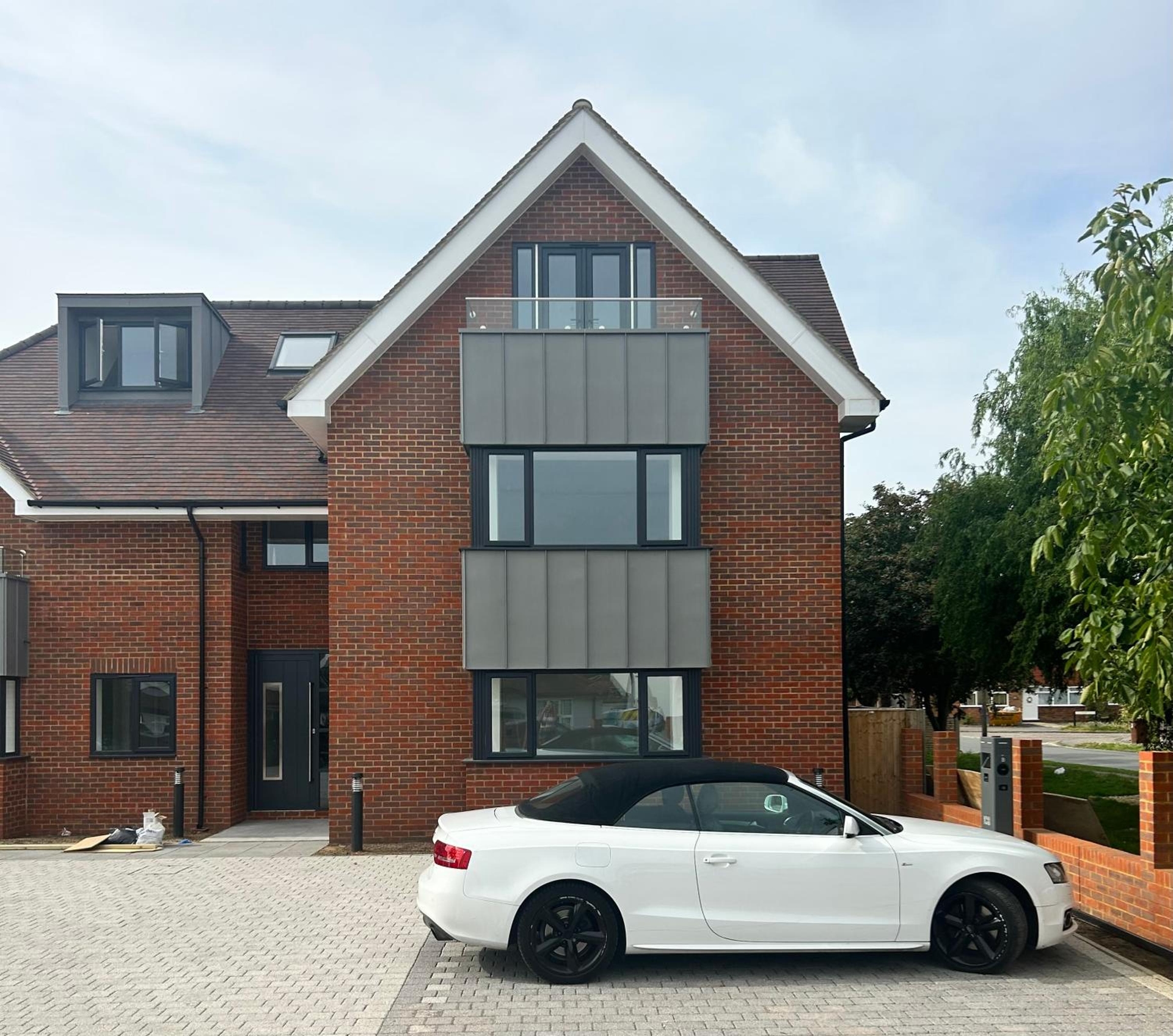 The Penthouse Double Bedroom for Rent Use of kitchen, Epsom