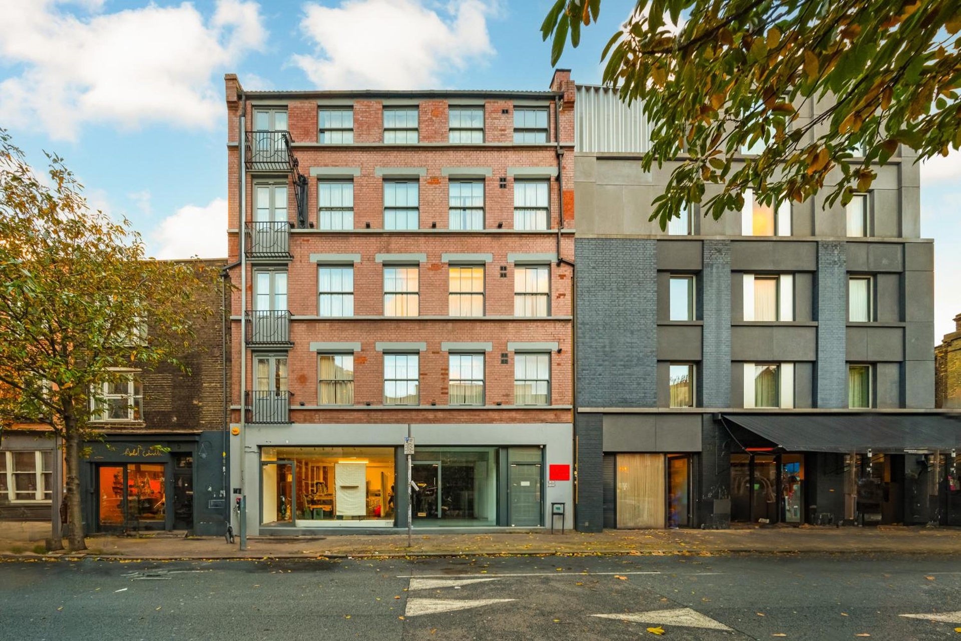 Crashpads Shoreditch Apartments - The Club Row Collection, London