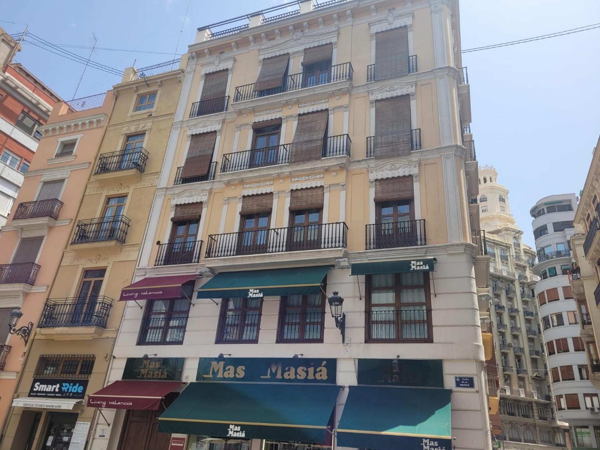 Living Valencia Apartments - Merced, Valencia