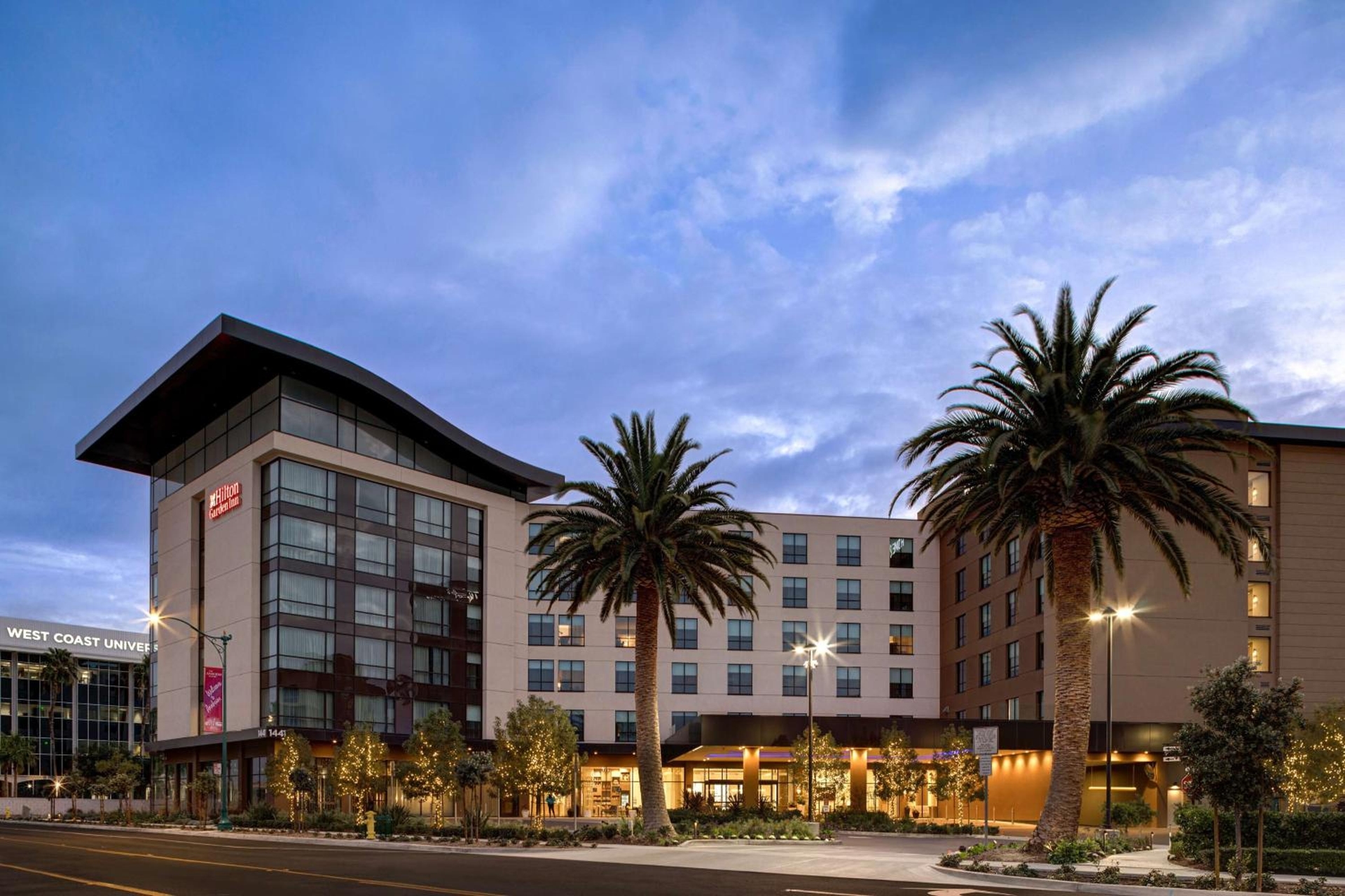 Home2 Suites By Hilton Anaheim Resort, Anaheim