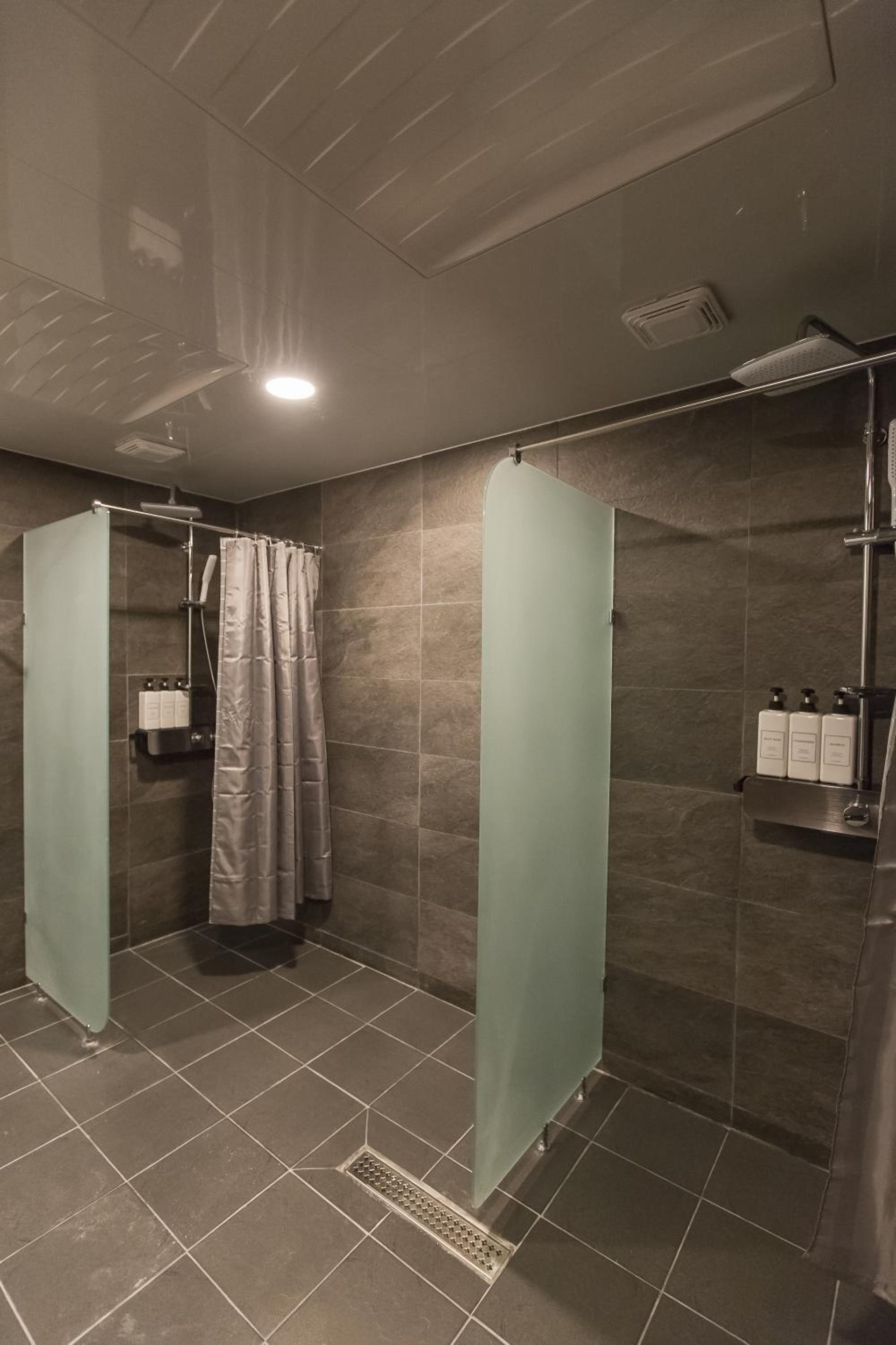Foto de CANVAS BLACK Guesthouse