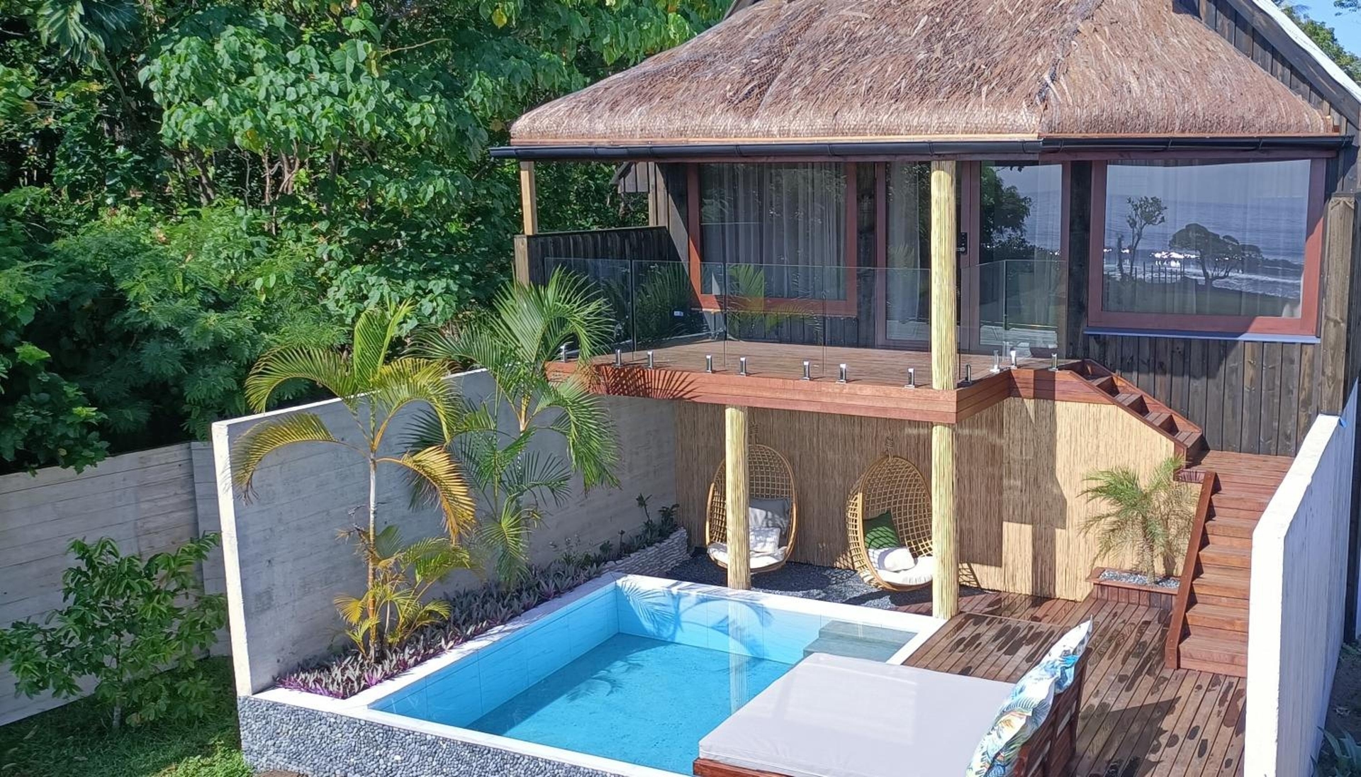 Bombua Beach House, Luganville