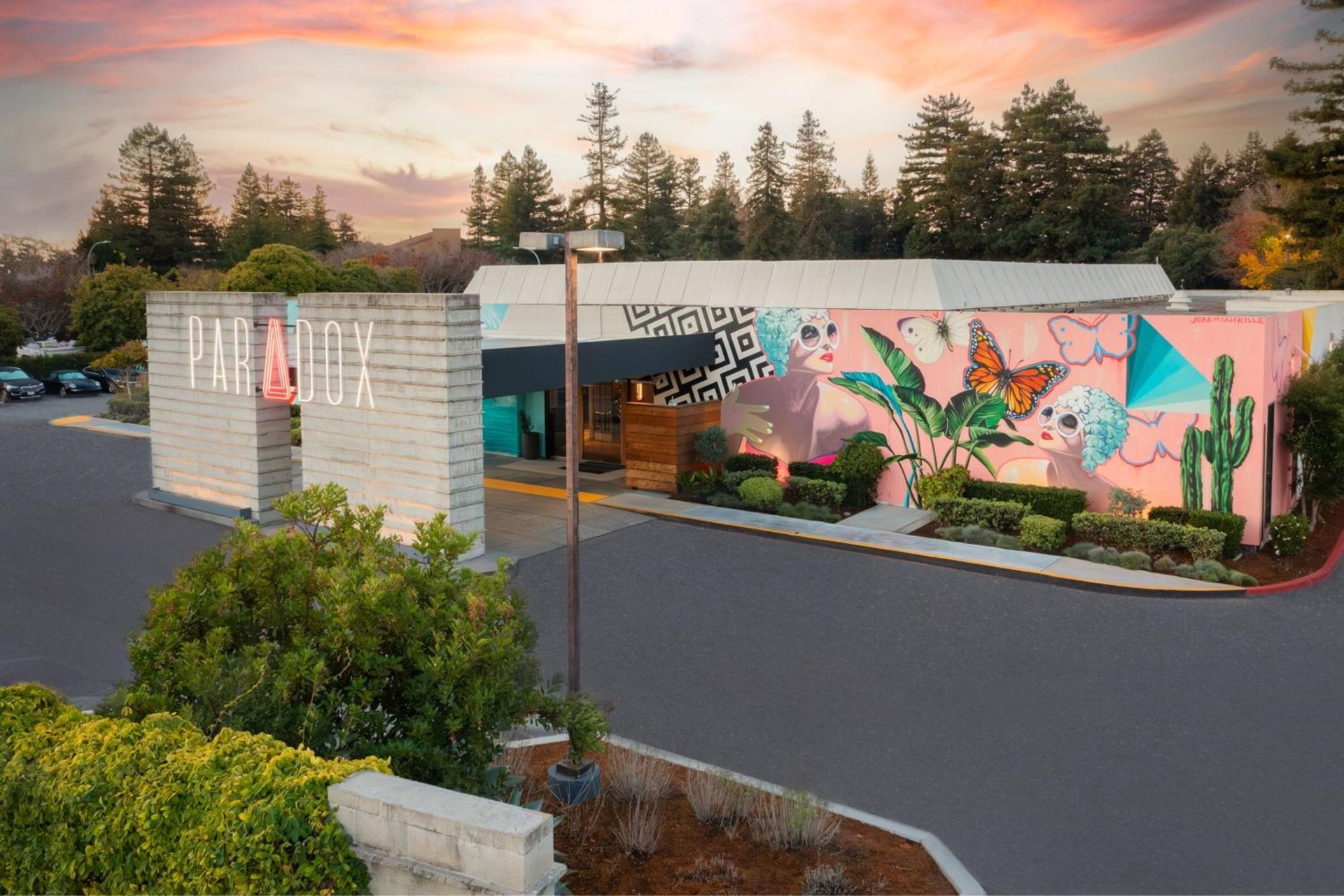 Hotel Paradox, Autograph Collection, Santa Cruz
