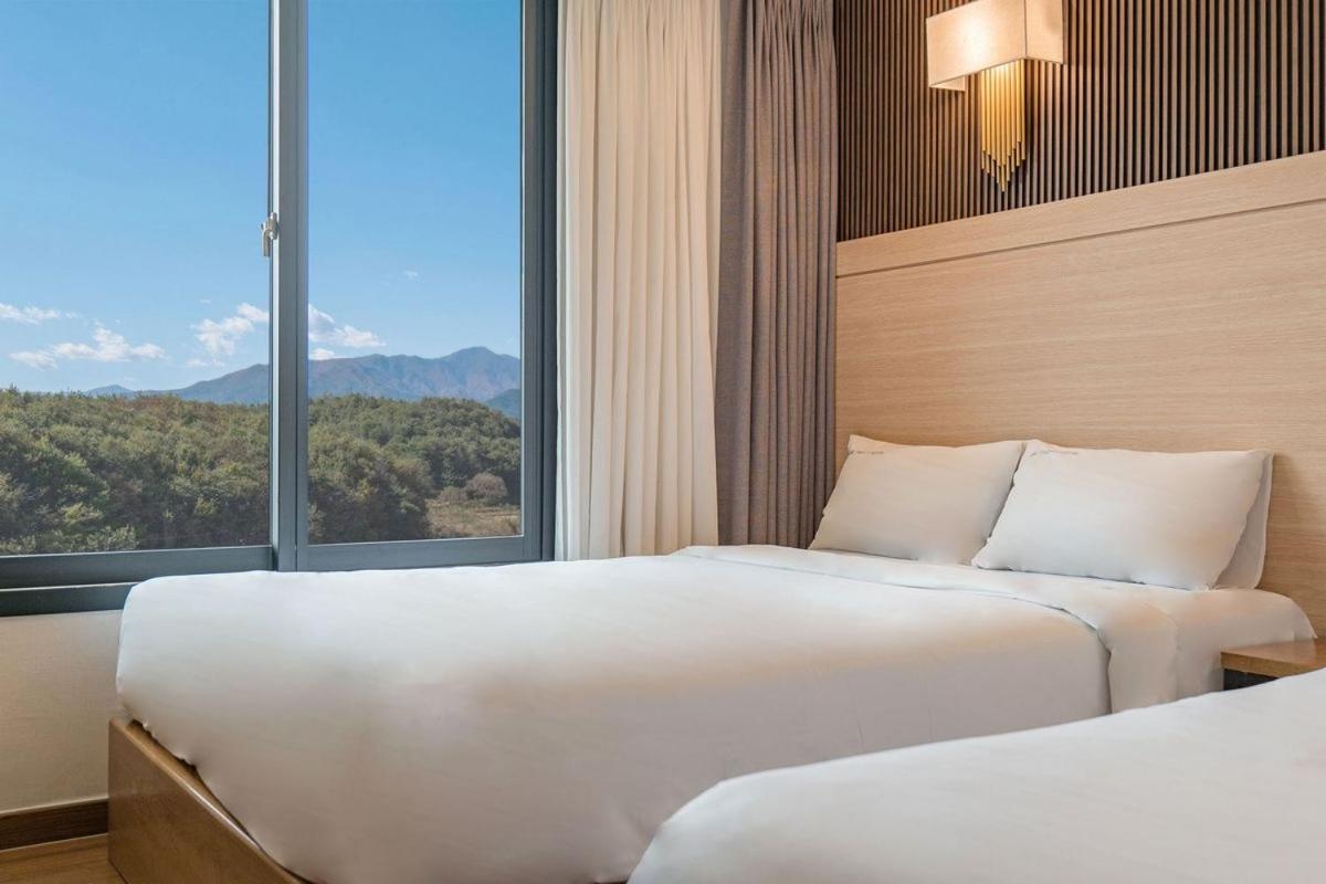 Foto de Two Y Hotel