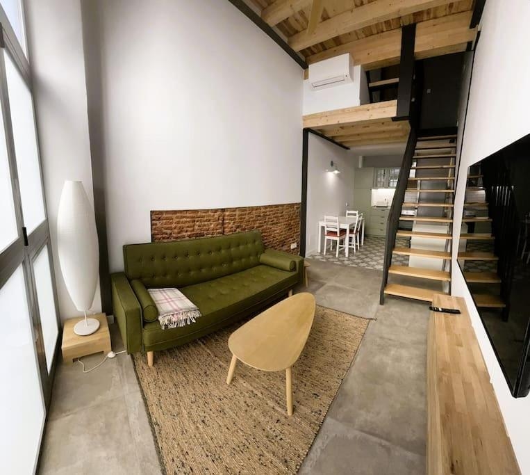 Stylish and Modern Loft in Madrid Centre, Madrid
