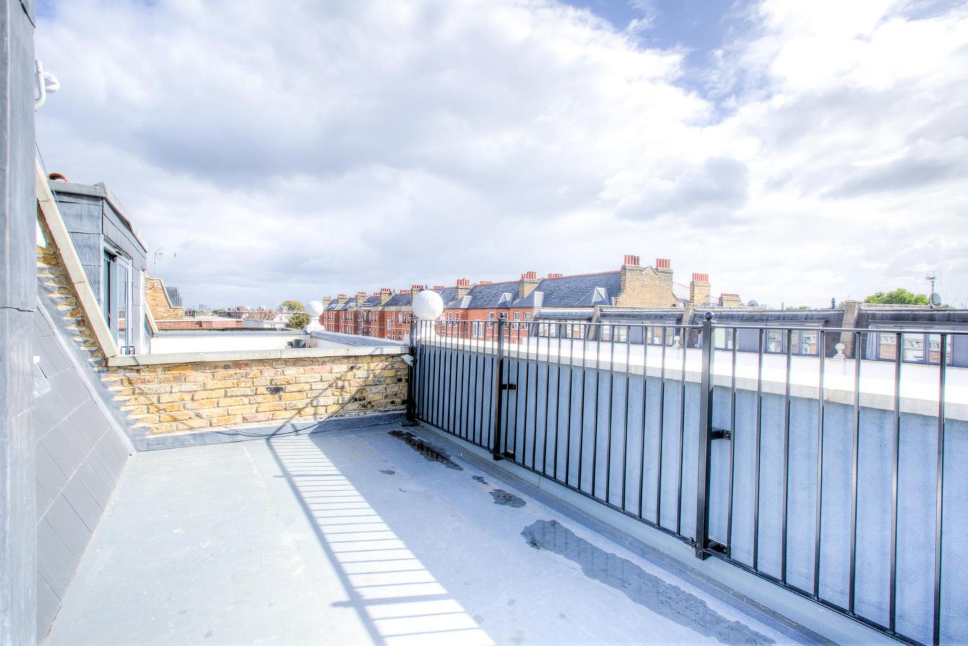 Hybrid Resi - Luxury Apartments in Fulham & Chelsea, London, London