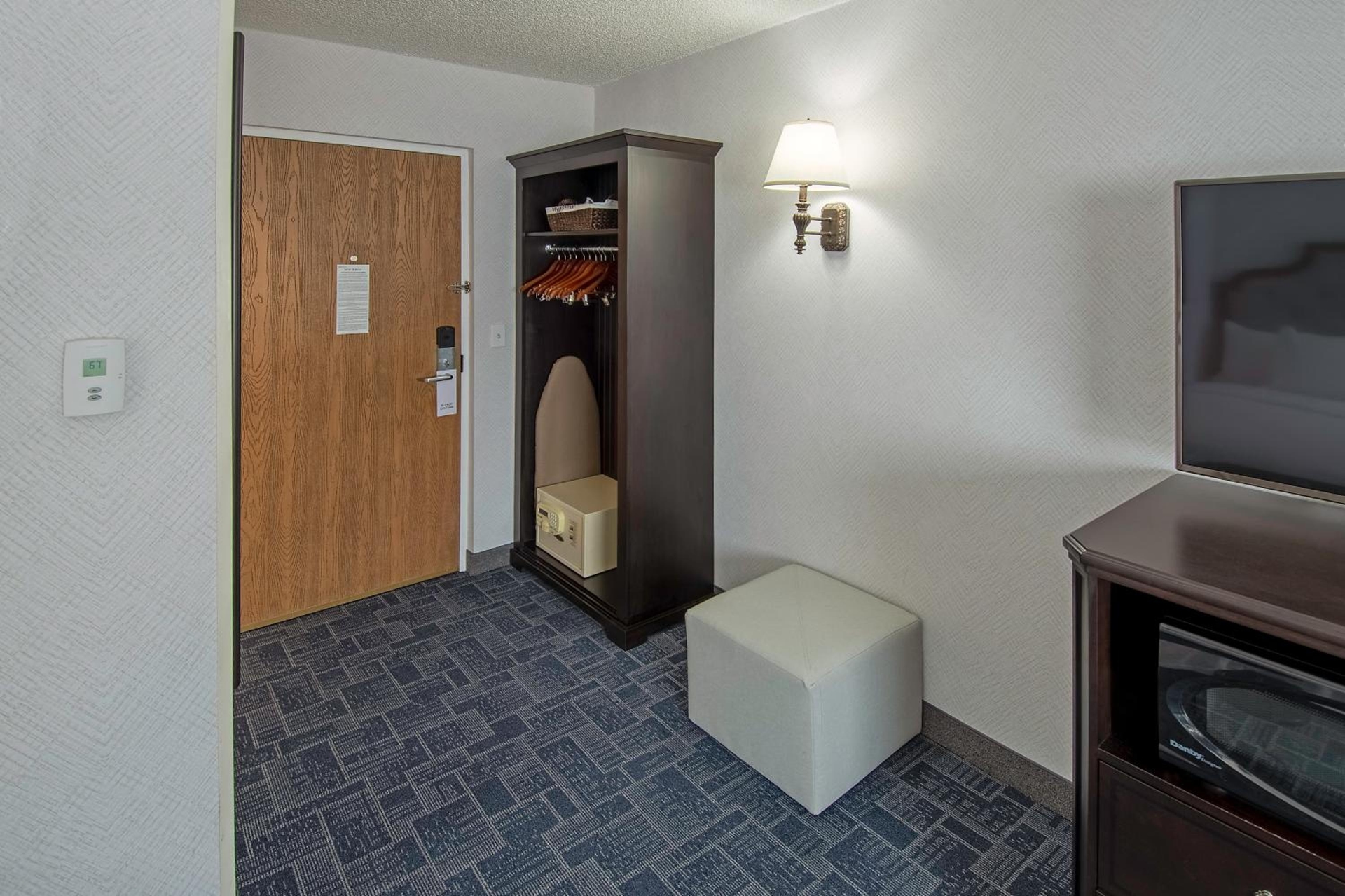 Foto de Holland Hotel Jersey City Free Parking