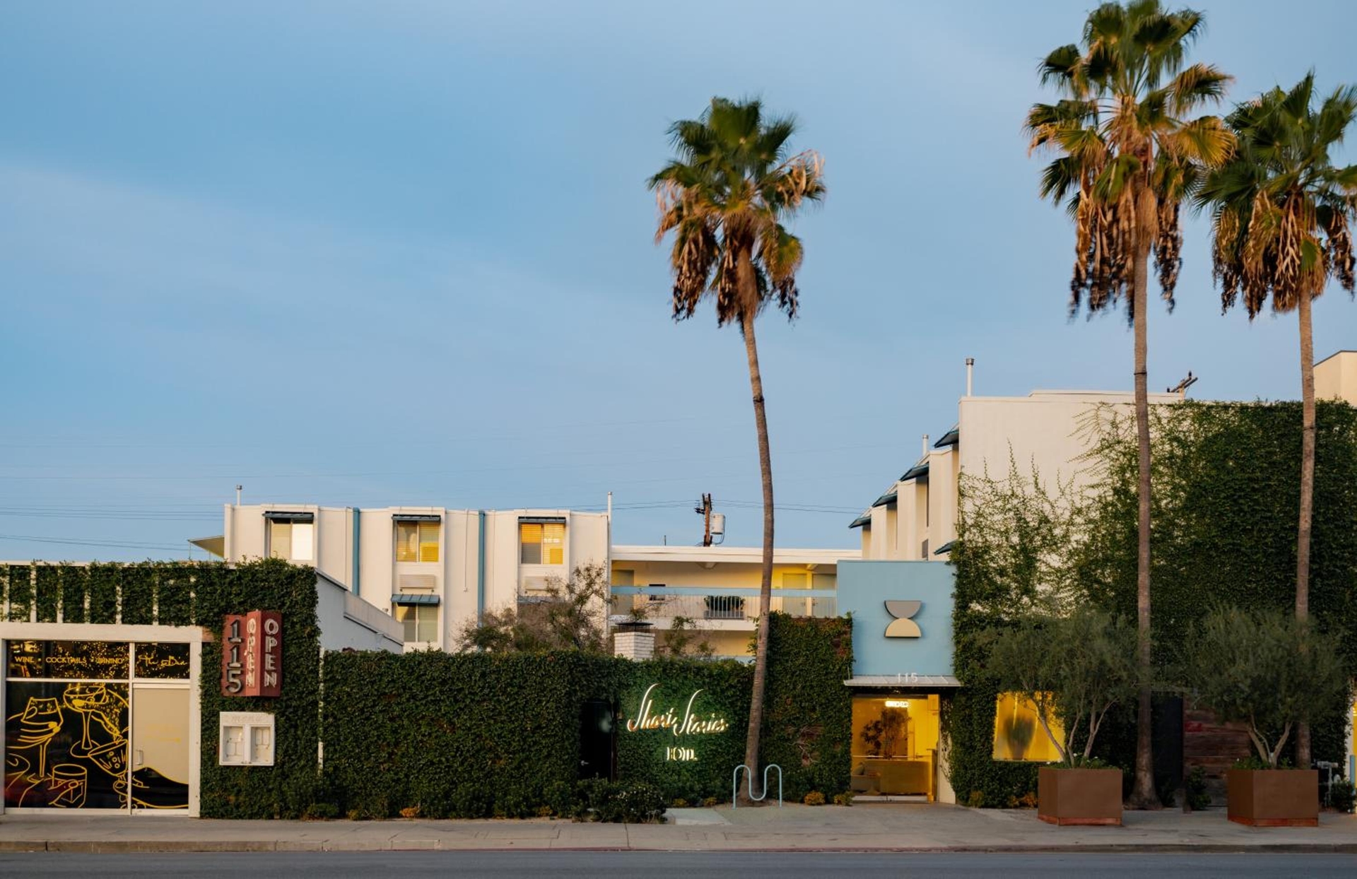 Short Stories Hotel Near The Grove, Los Angeles