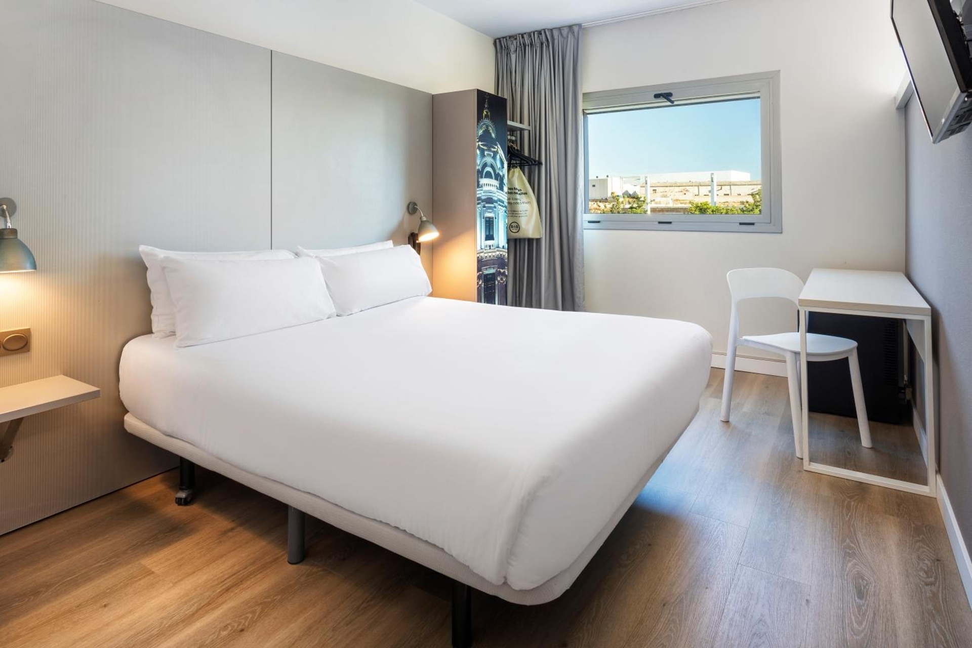 B&B HOTEL Valencia Aeropuerto, Paterna