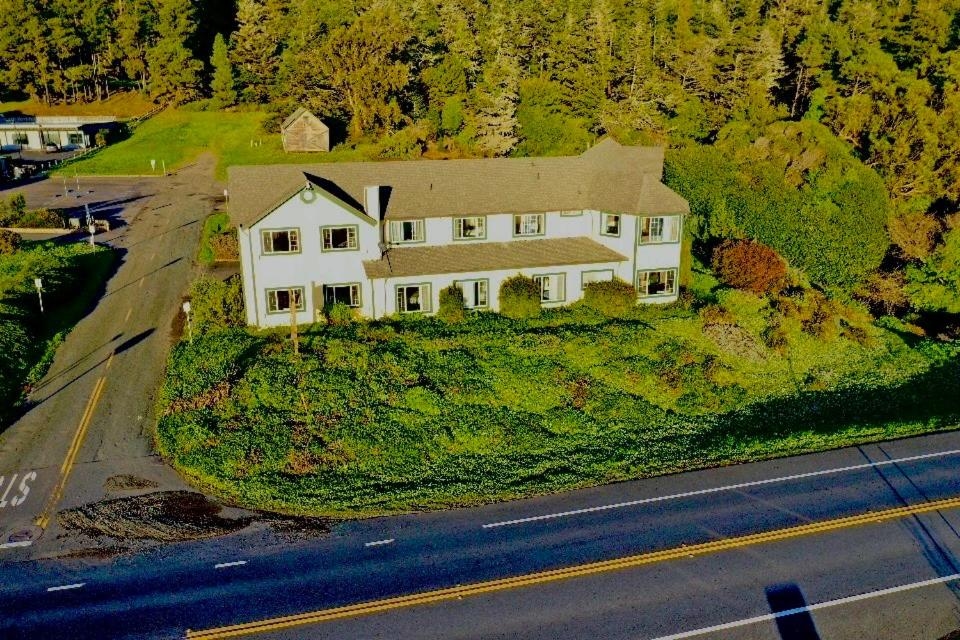 Gualala Country Inn, Gualala