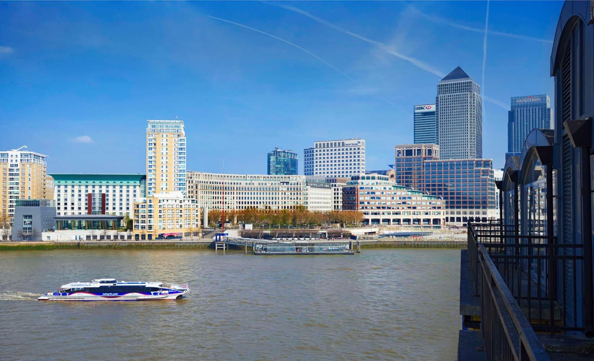 a&o London Docklands Riverside, London