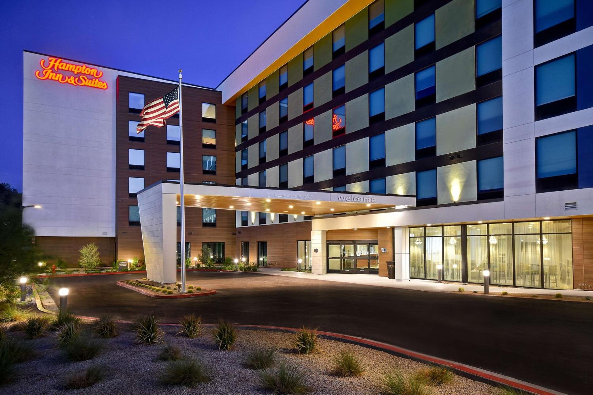 Hampton Inn & Suites Las Vegas Convention Center - No Resort Fee, Las Vegas