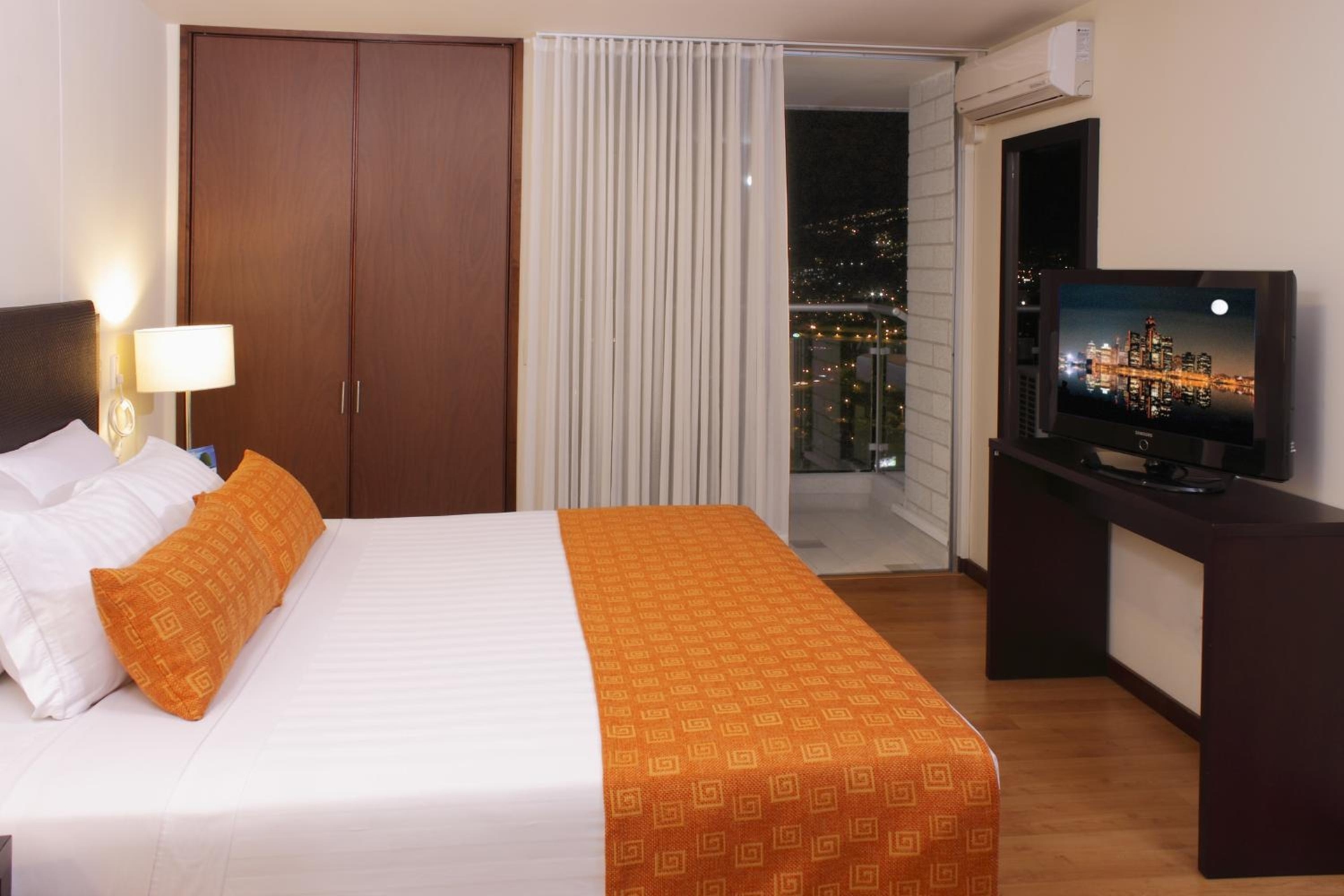 Foto de Estelar Apartamentos Medellin