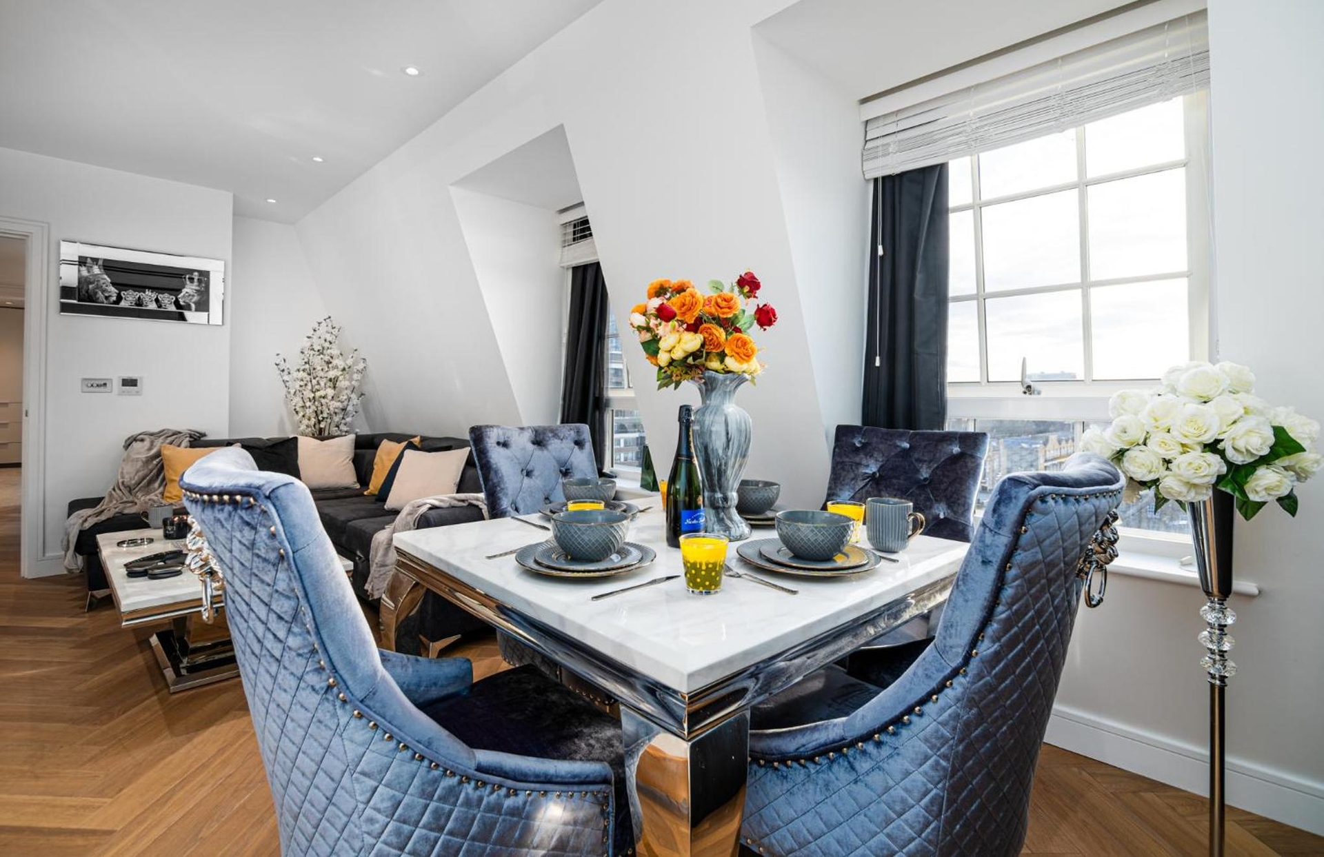Stunning 1-Bedroom Penthouse in Marble Arch 72, London