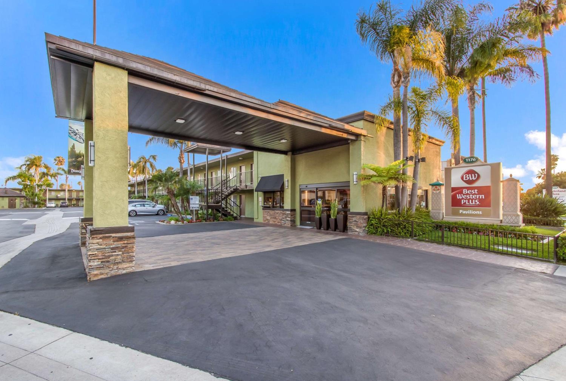 Best Western Plus Pavilions, Anaheim