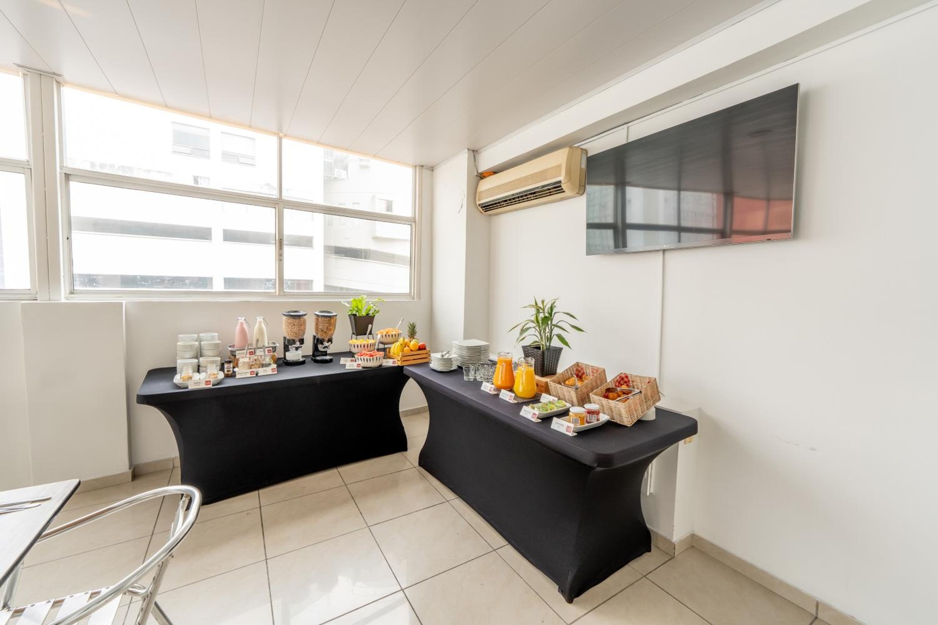 Foto de Basic Hotel Centenario by Hoteles MS