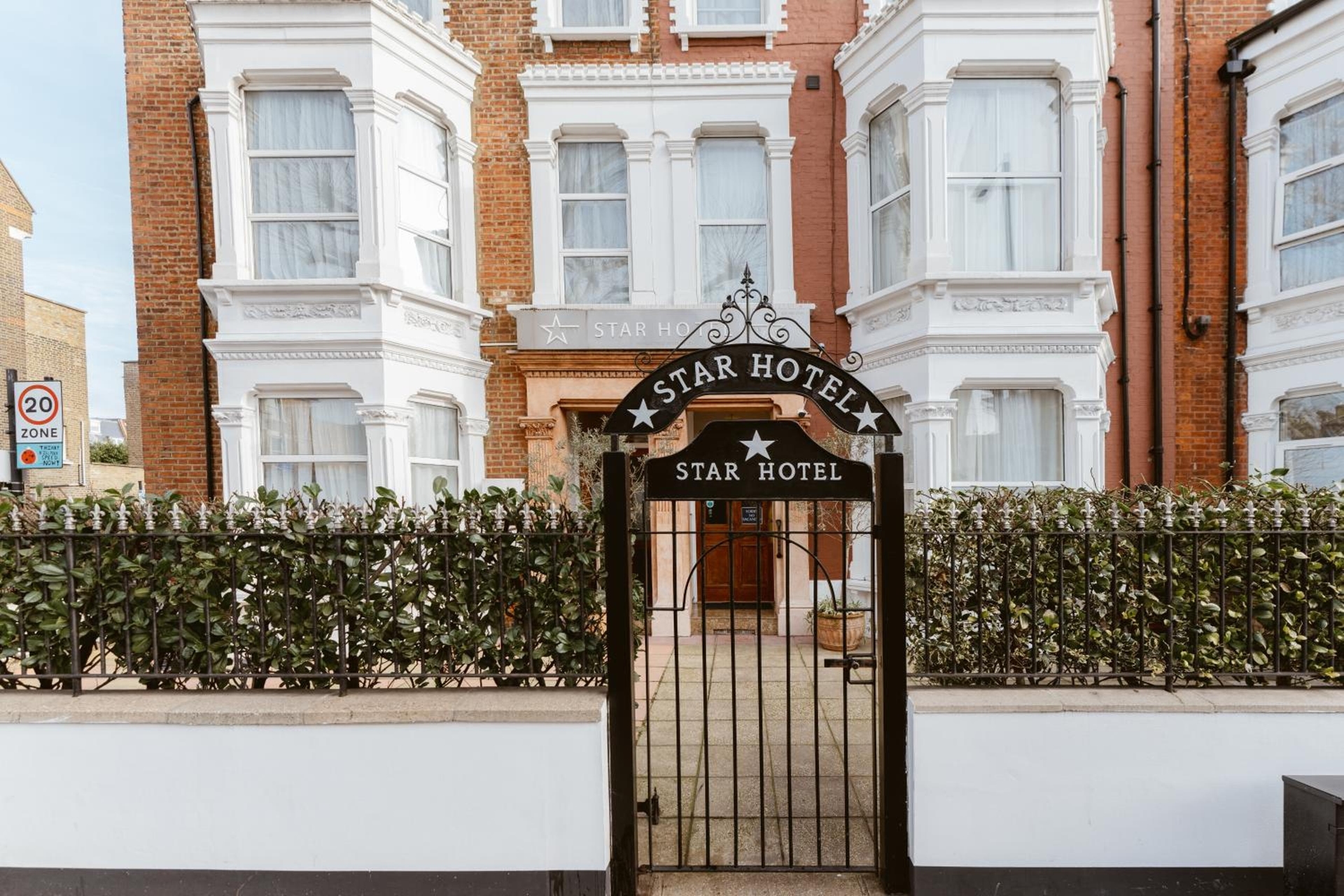 Star Hotel, London