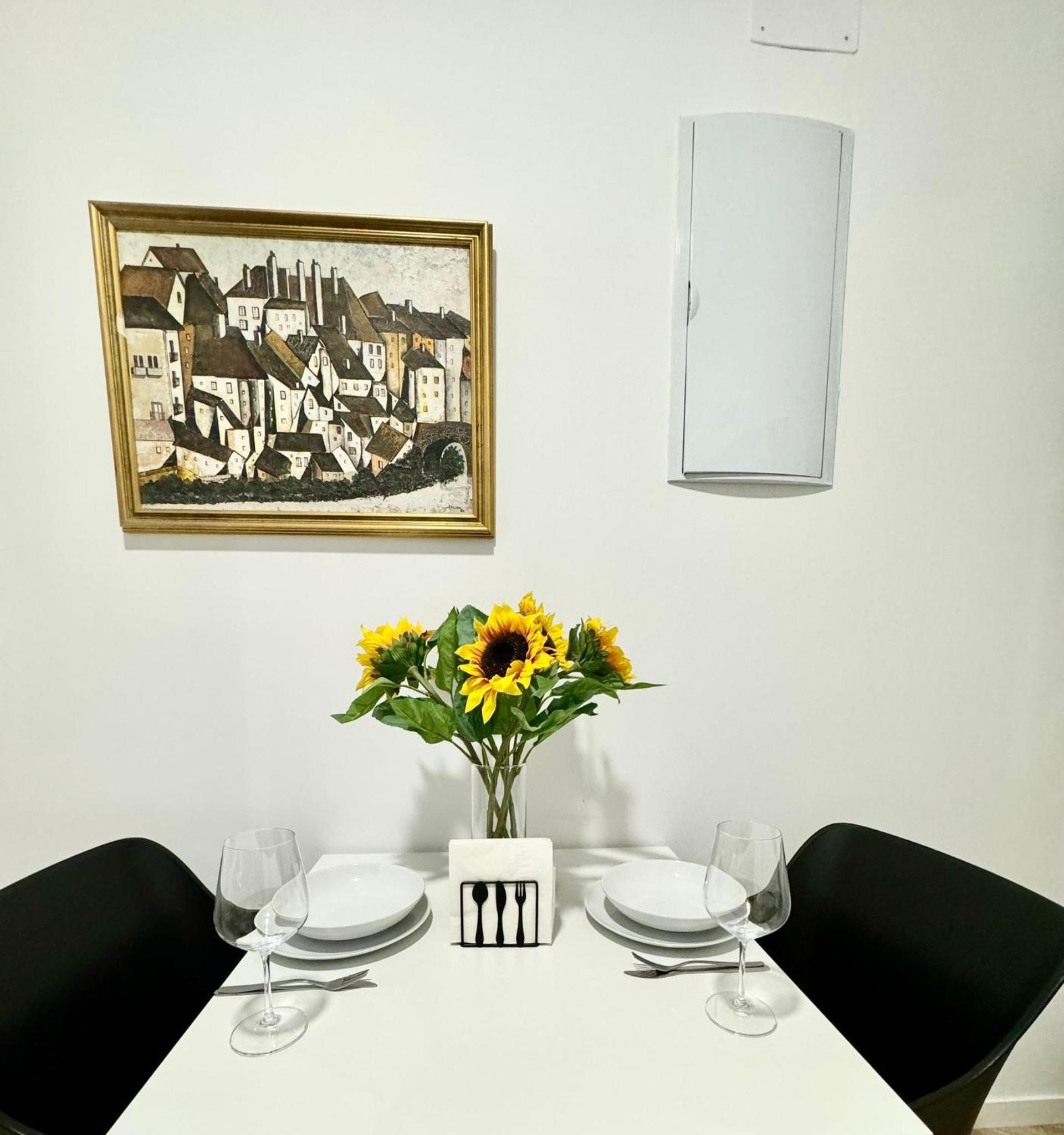 Apartamentos Madrid Connection - Universidad by Oshun Apartments, Madrid