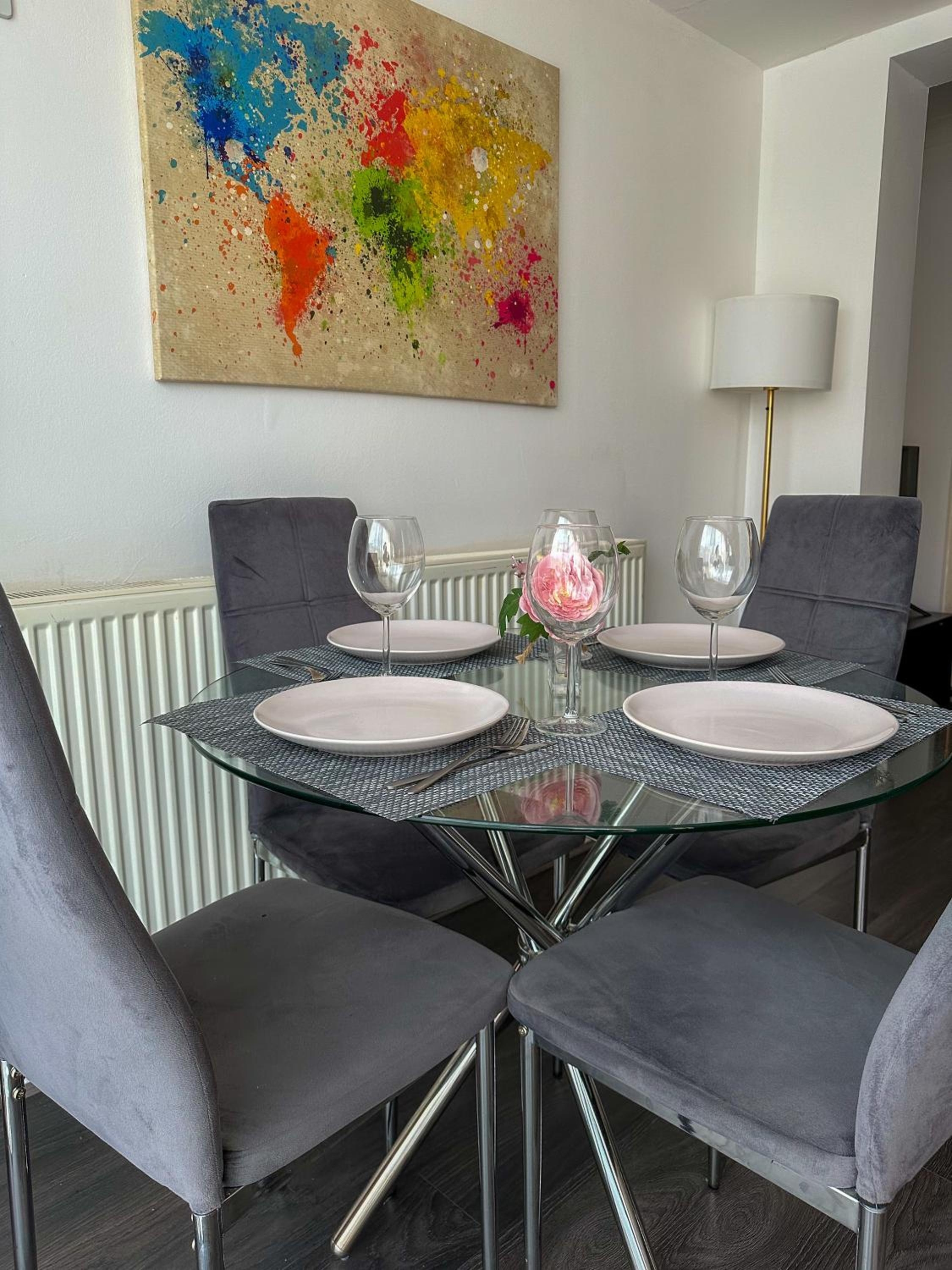 Modern four bedroom semi-detached house with off street parking 8 min drive to Wembley stadium, 5 miles to Central London, London