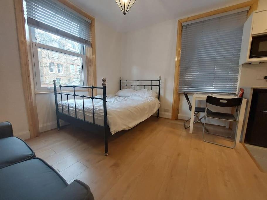 Newly refurbished studio, London