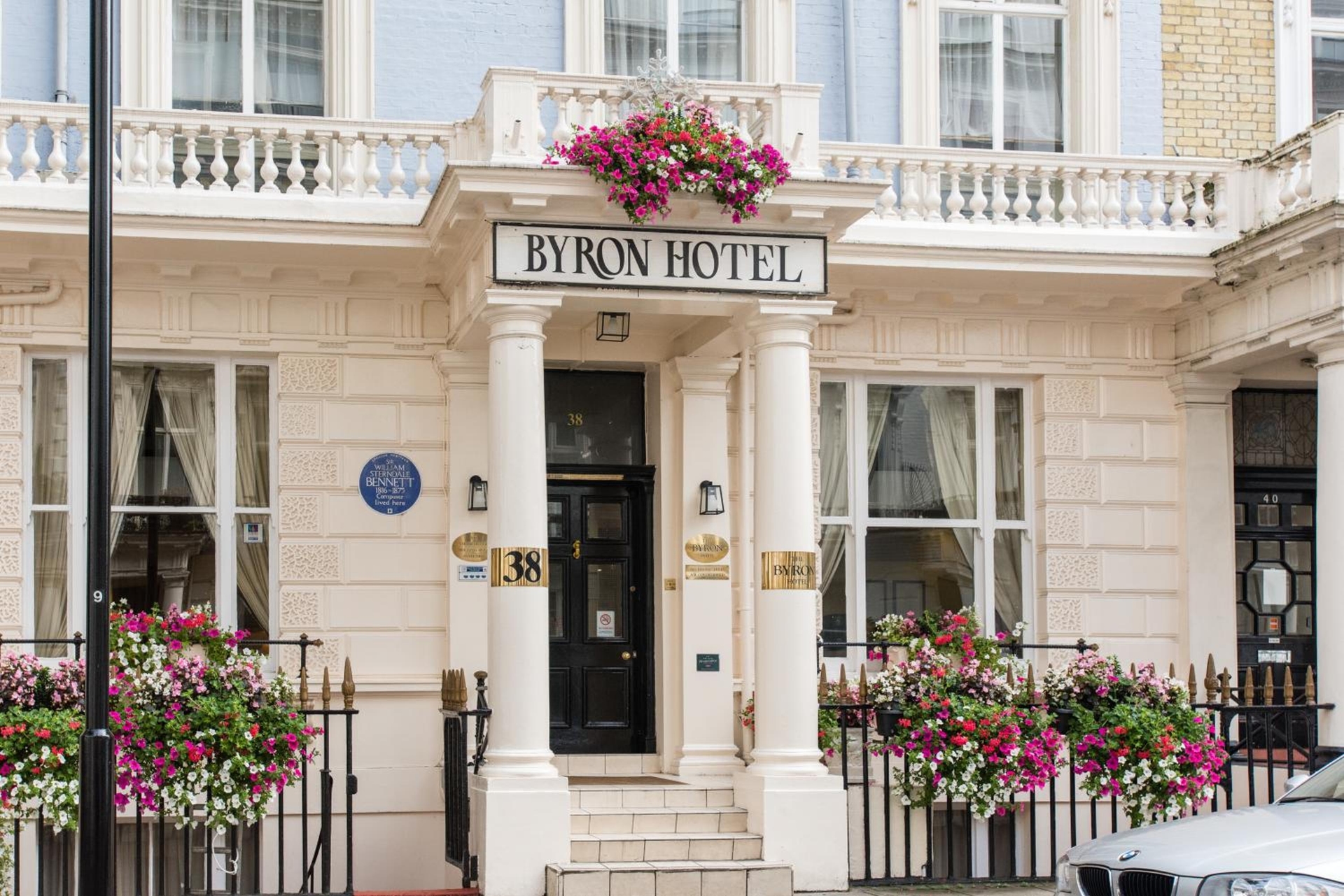 Byron Hotel, London