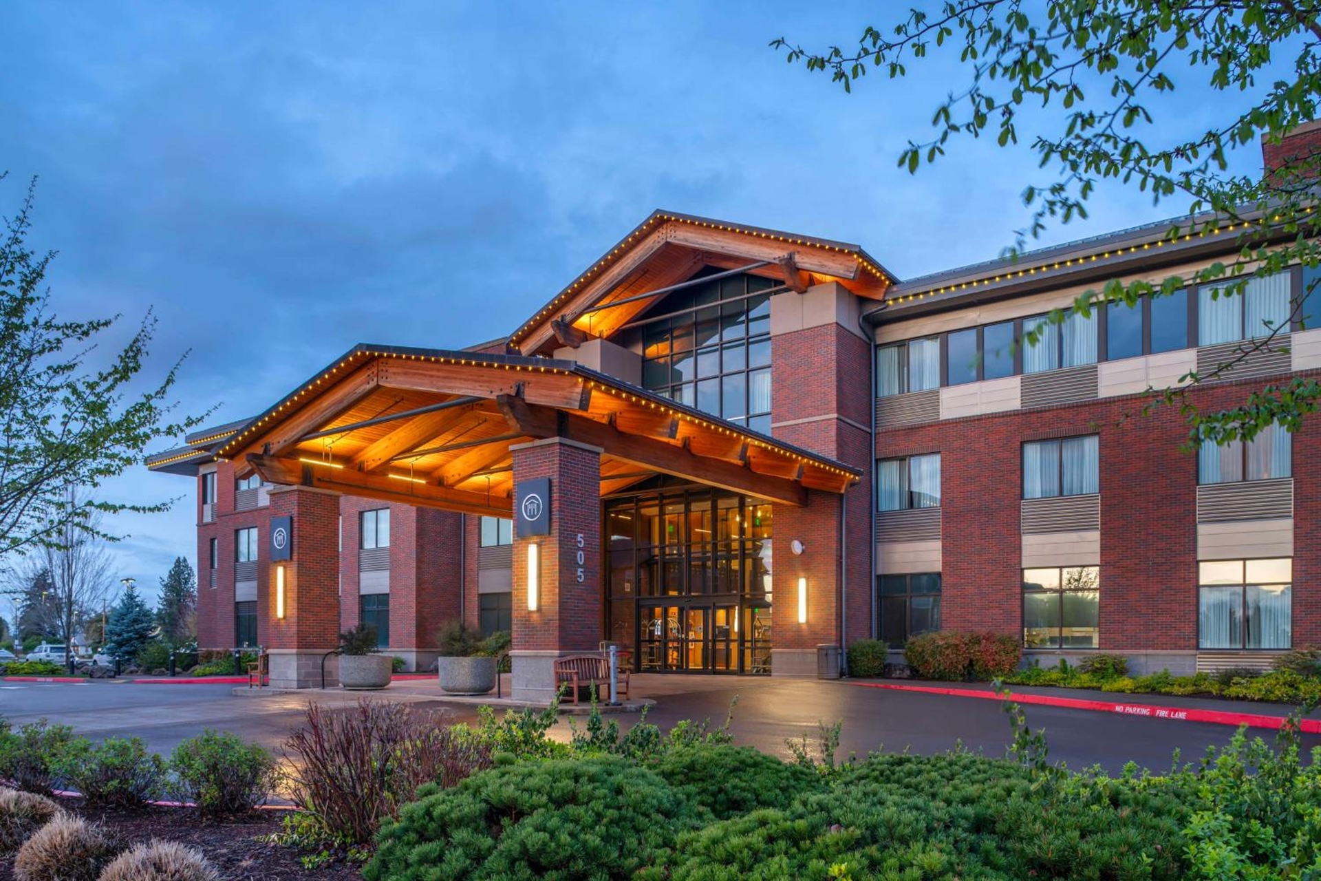 Best Western Premier Boulder Falls Inn, Lebanon