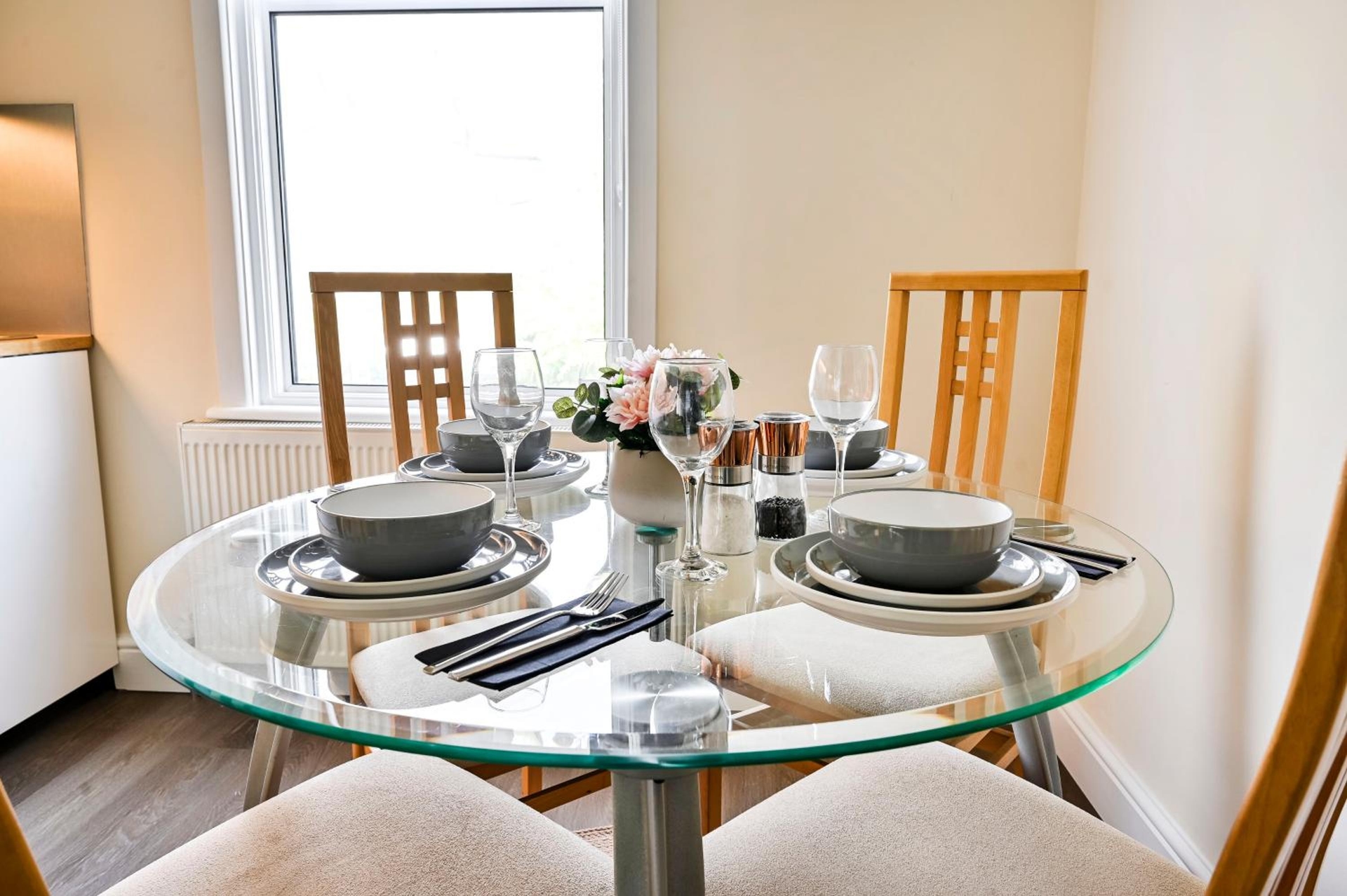 A two bedroom a stride away from Meridian Greenwich, London