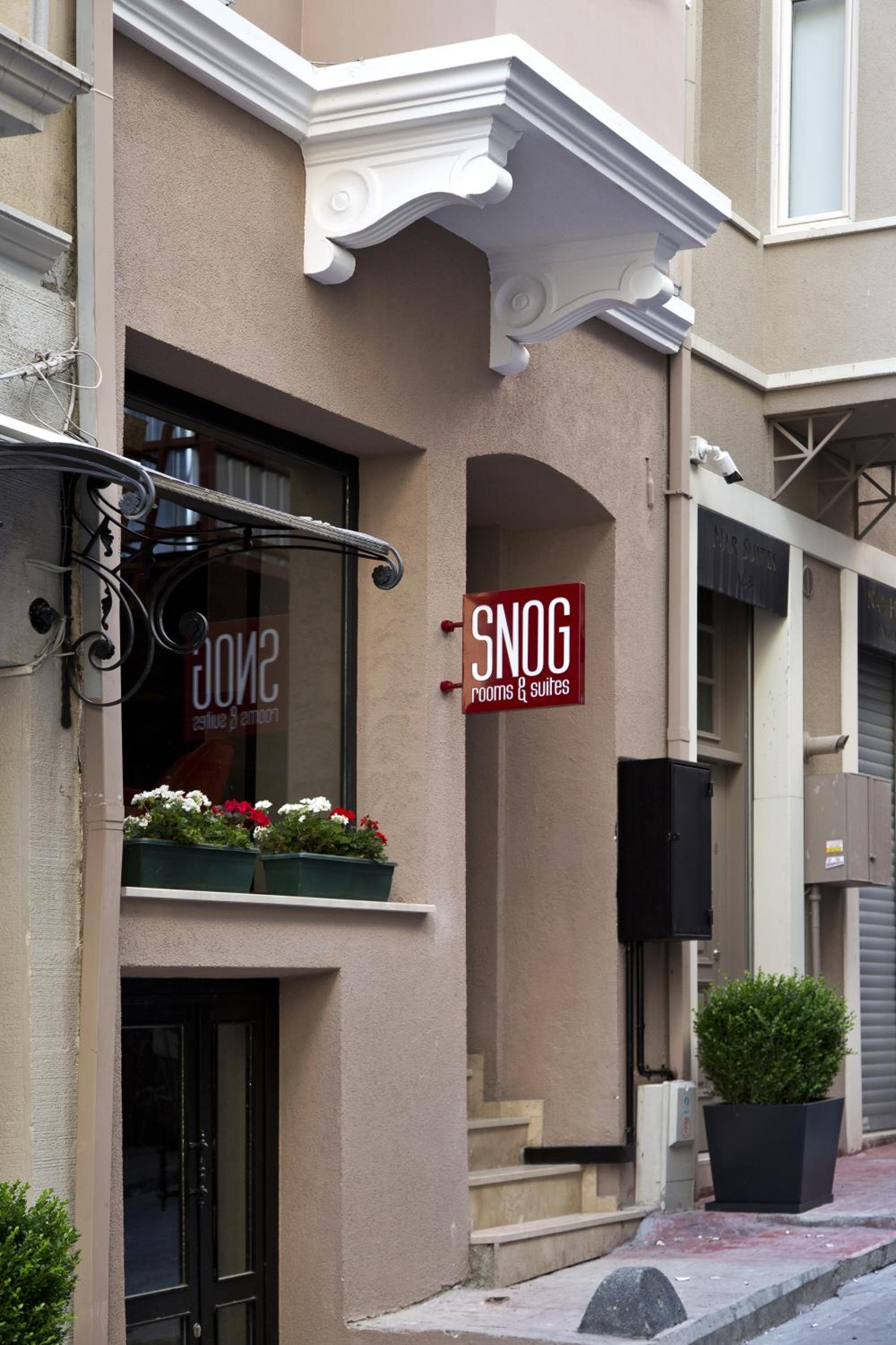 Snog Rooms & Suites