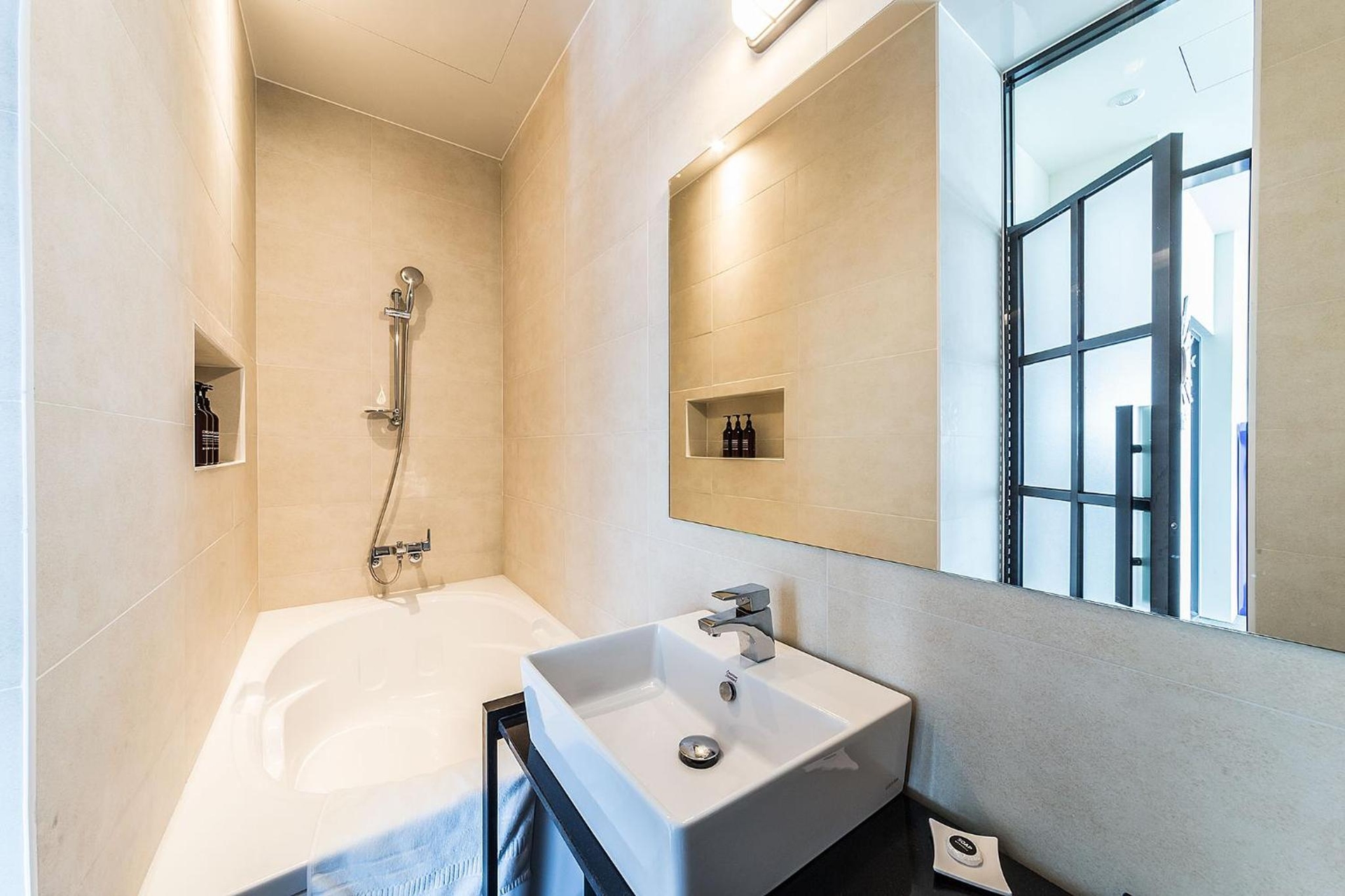 Foto de H Avenue Hotel Gwangalli branch