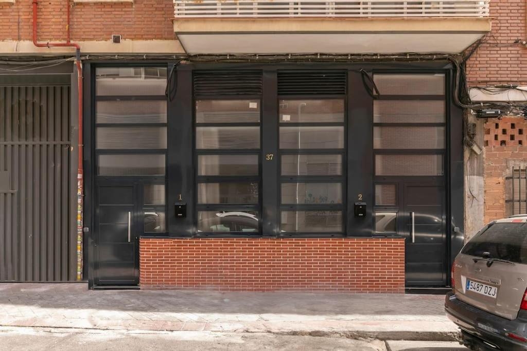 Nice new duplex in front of Palacio VistaAlegre, Madrid