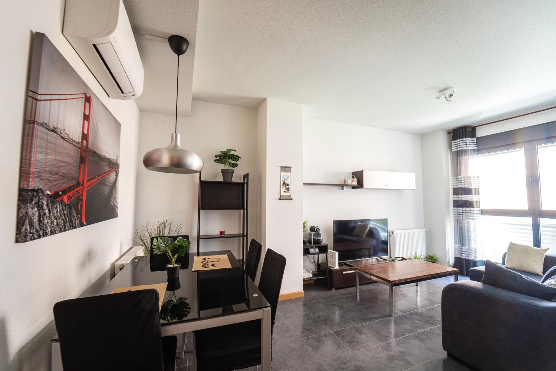 Cómodo apartamento en Tres Cantos by beBalmy, Tres Cantos