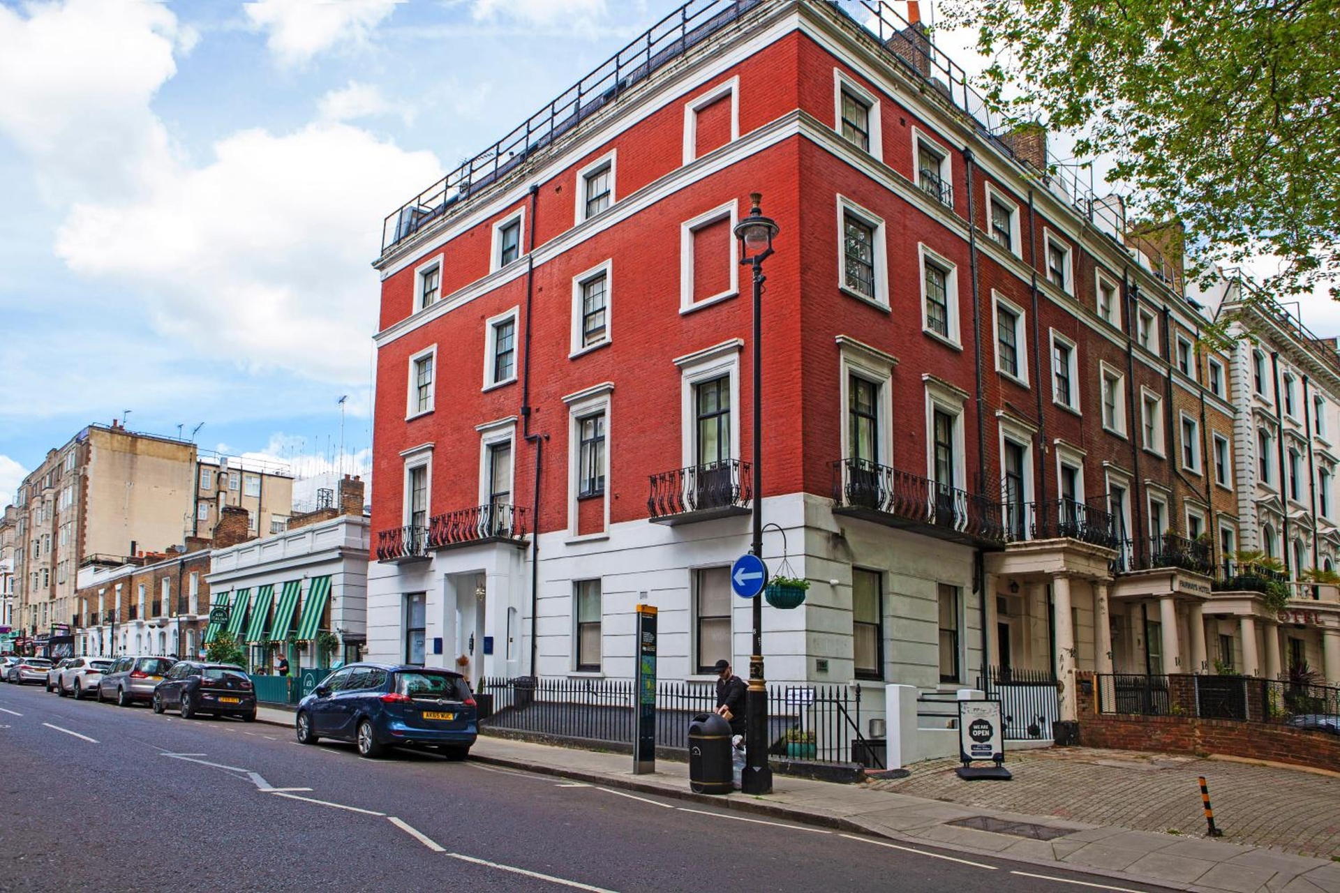 Putera Puteri Residence, London