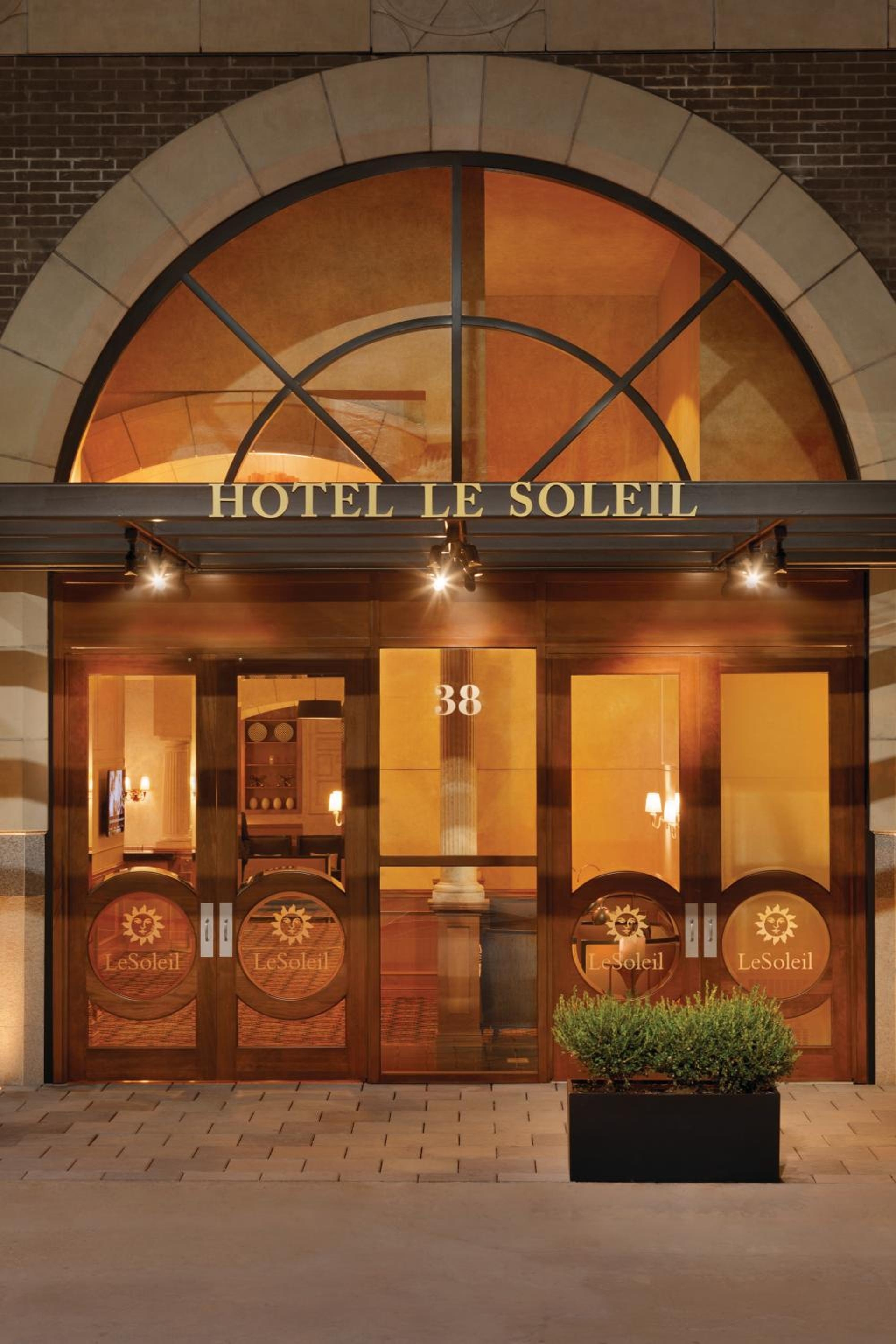 Executive Hotel Le Soleil New York