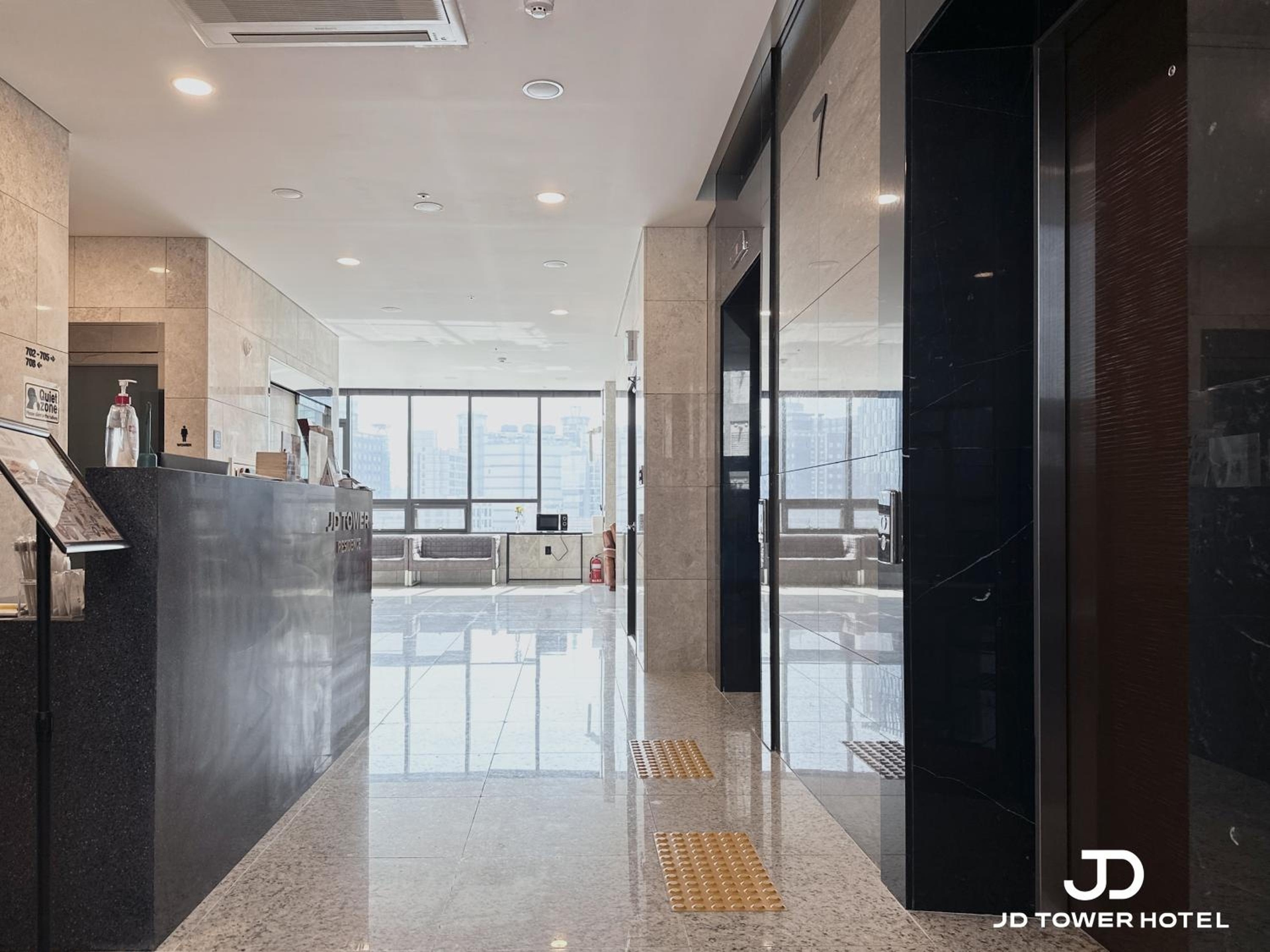 Foto de JD Tower Hotel