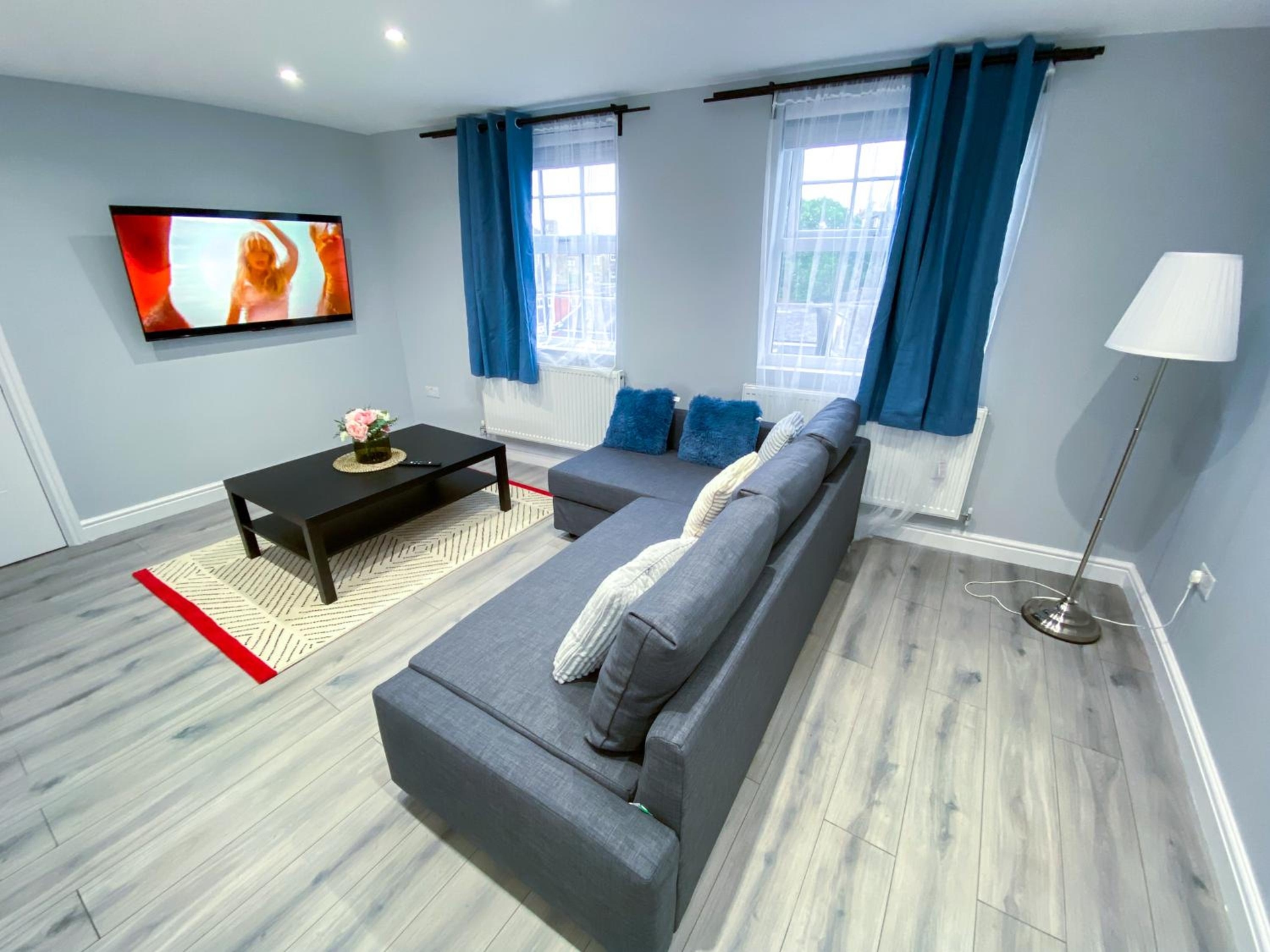 Spacious 2-Bedroom Flat in London - F3, London