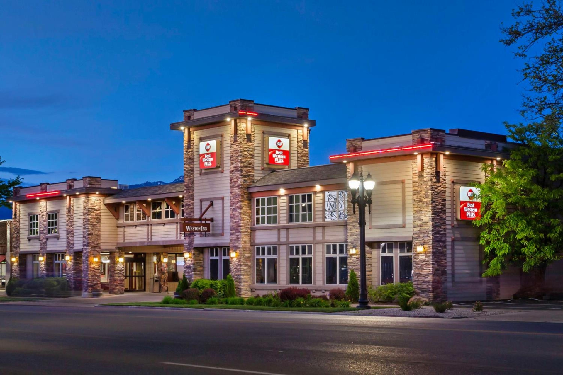 Best Western Plus Weston Inn, Logan