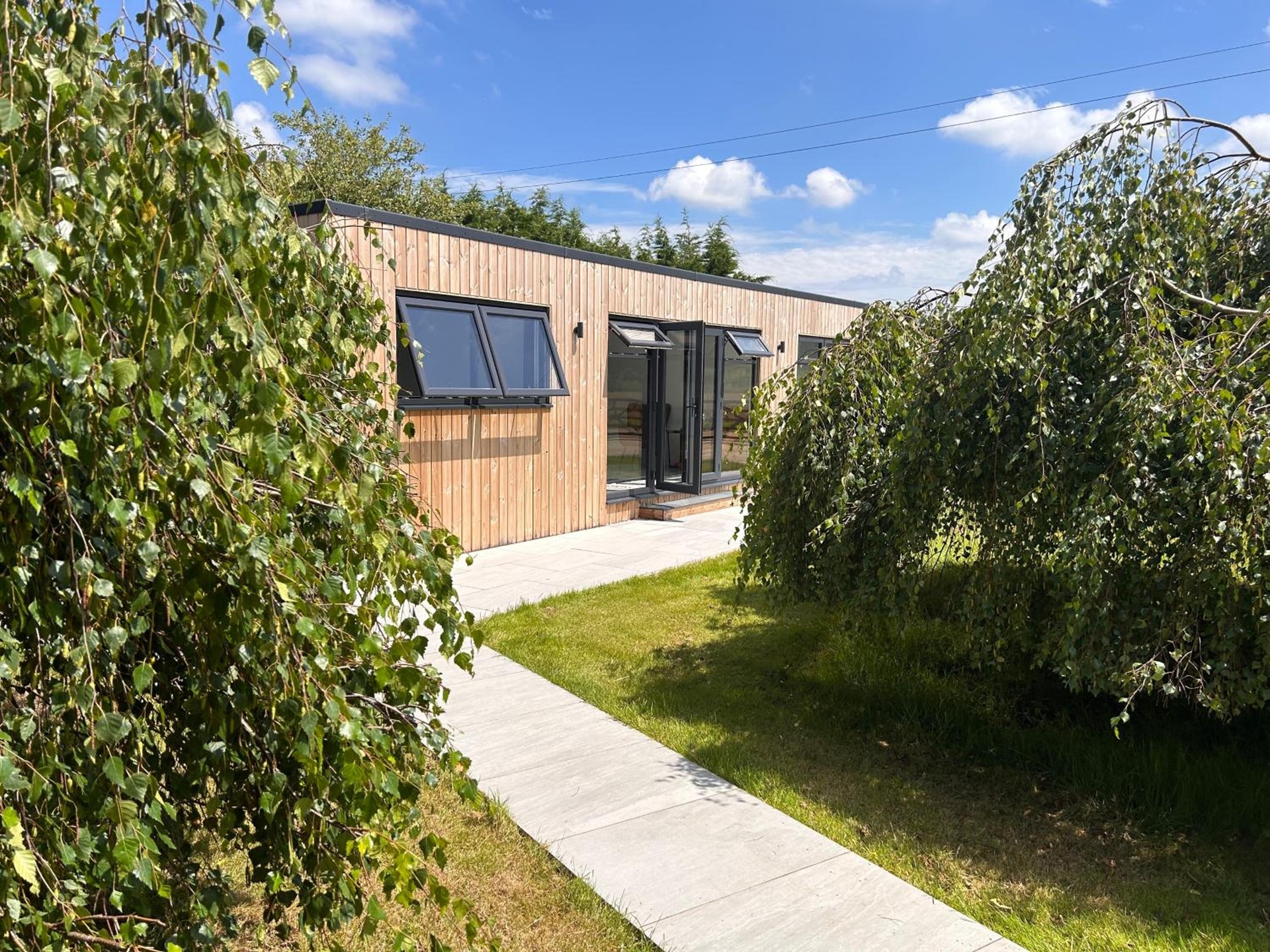Court Lane Stables - Premium Rural Retreat with Hot Tub, Hadlow