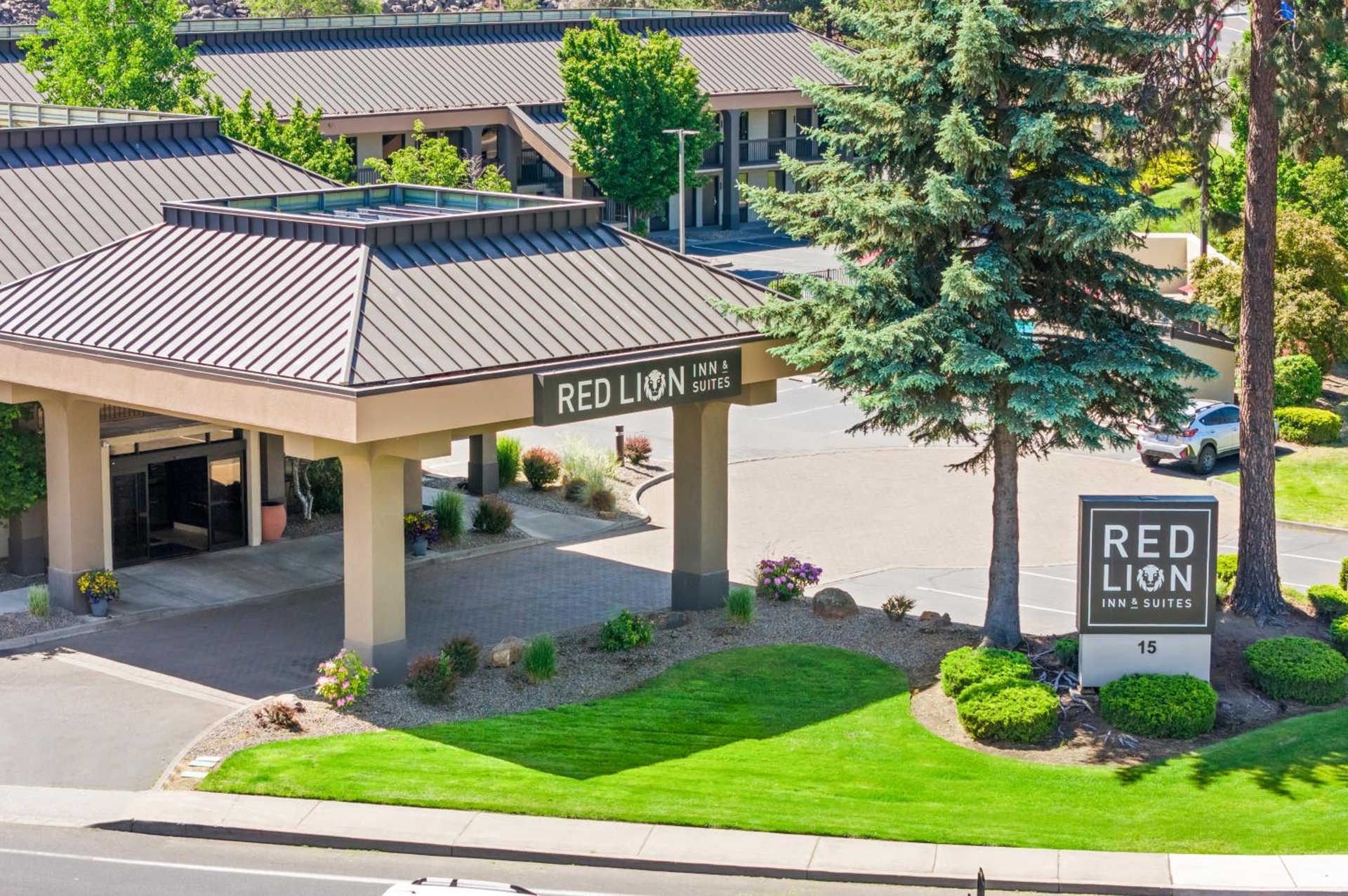 Red Lion Inn & Suites Deschutes River - Bend, Bend
