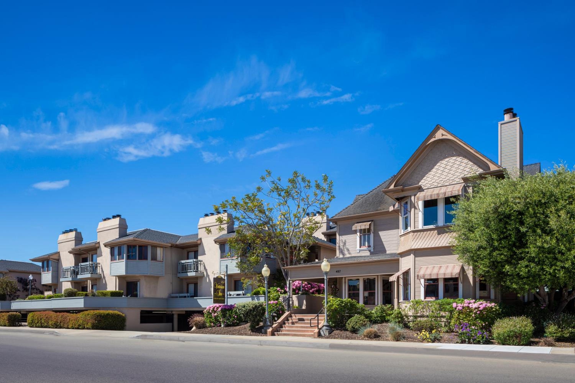 Victorian Inn, Monterey