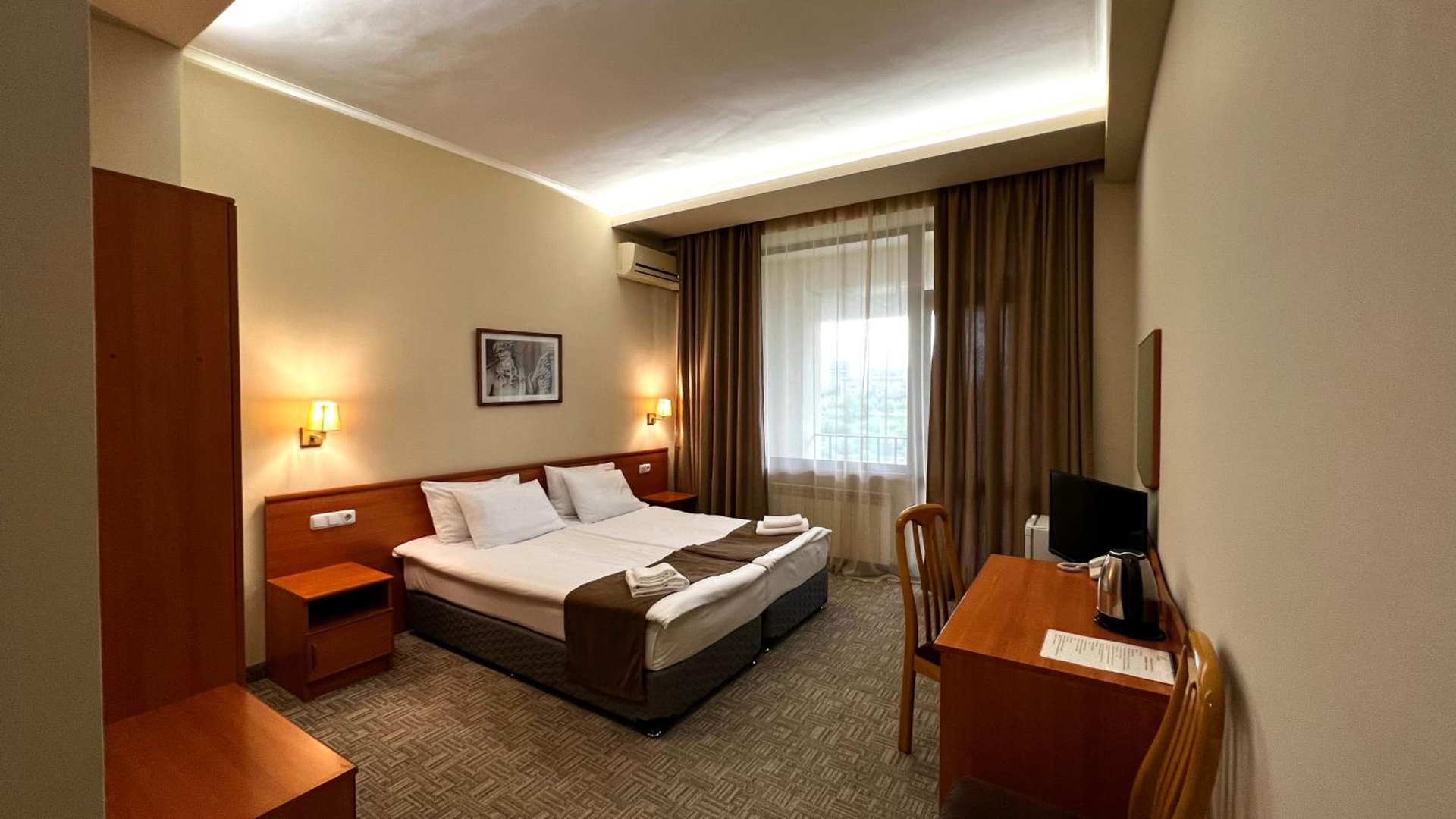 Olympia Garden Hotel