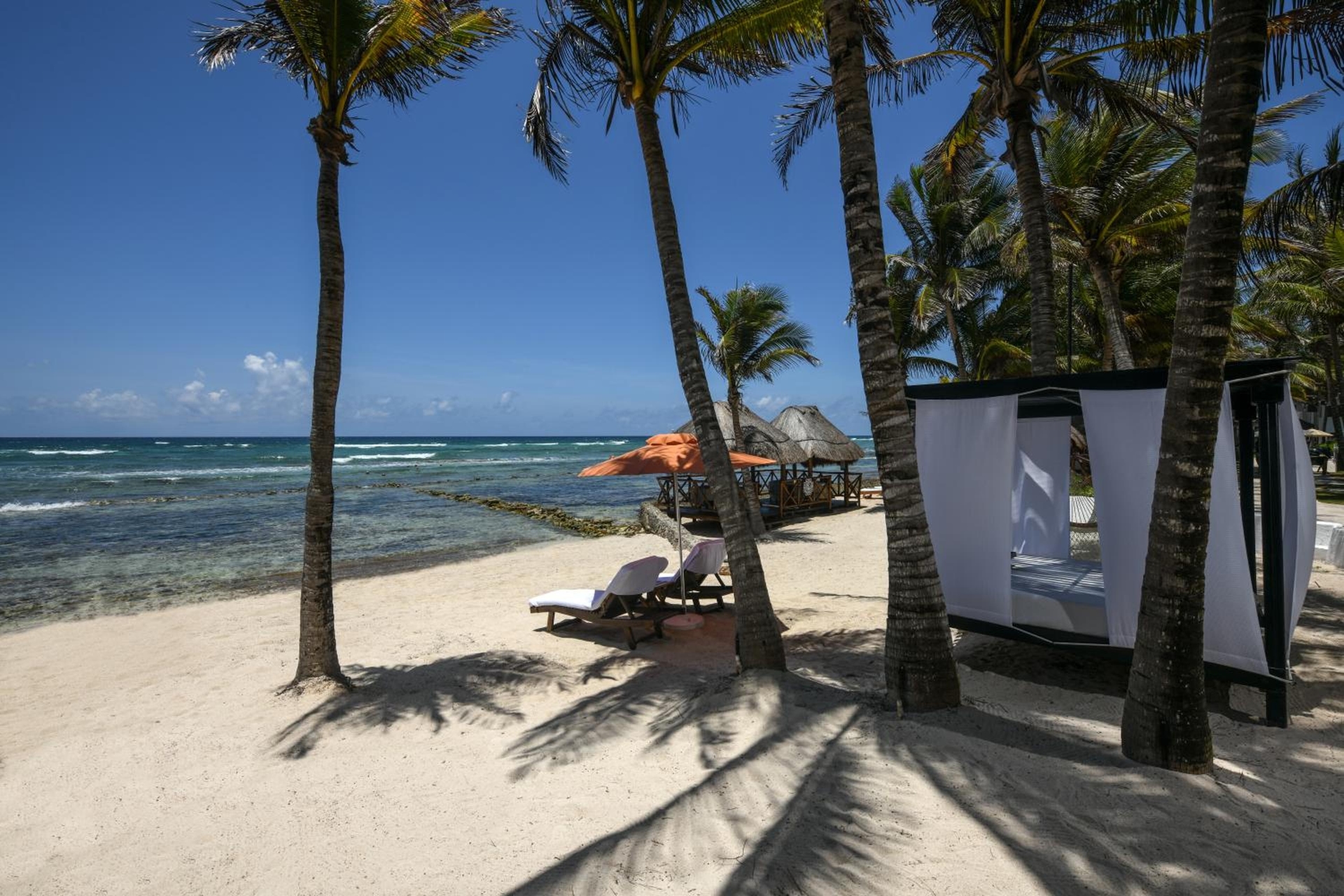 Foto de Hidden Beach Resort Au Naturel Adults Only, All & More Inclusive